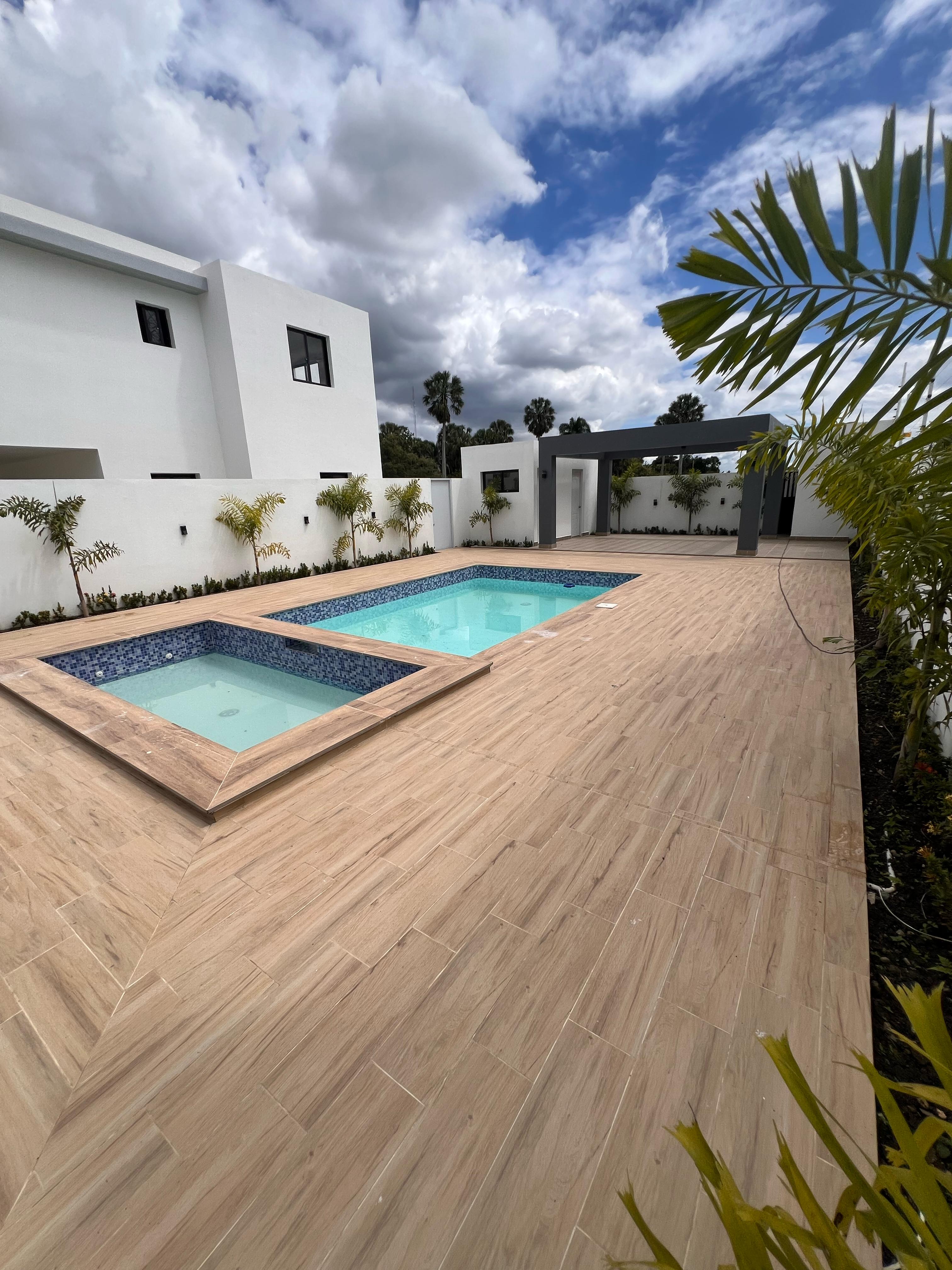 casas - CASA EN VENTA PROX. AL AEROPUERTO, SANTIAGO.