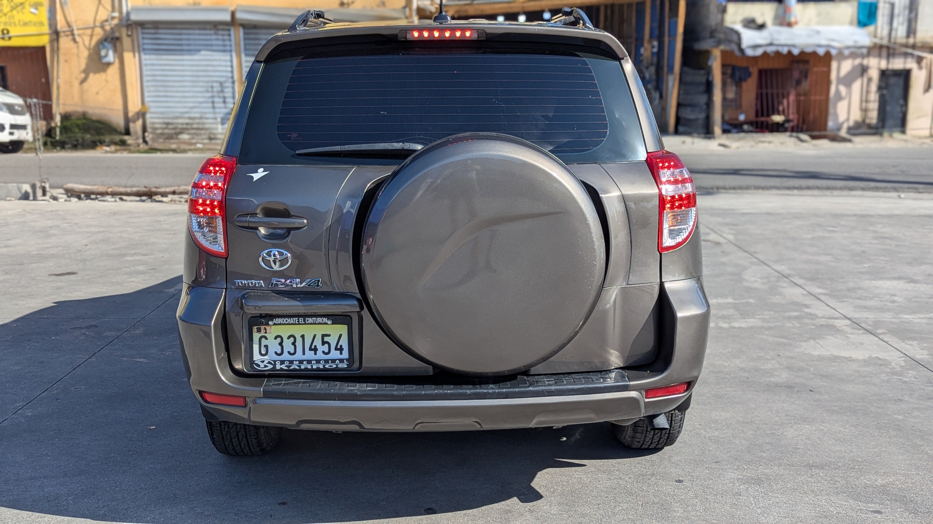 jeepetas y camionetas - Vendo Toyota RAV4 en excelentes condiciones. 1
