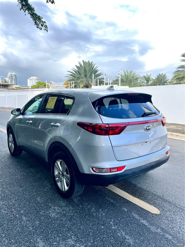 jeepetas y camionetas - Kia Sportage LX 2019 Negociable 1
