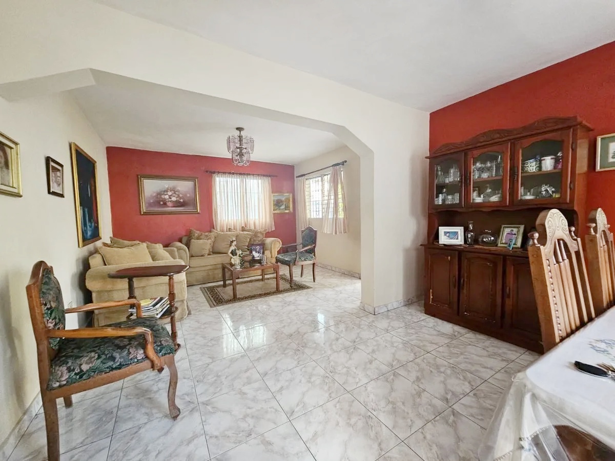 casas - Propiedad comercial en venta  8