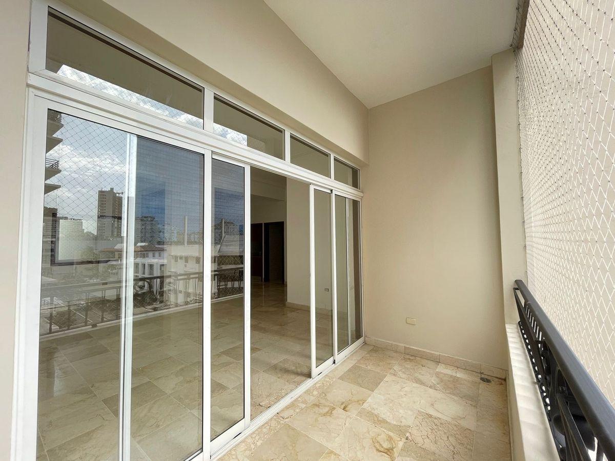 apartamentos - Alquilo apto de 2 hab, 2.5 baños, 2 parqueos 2