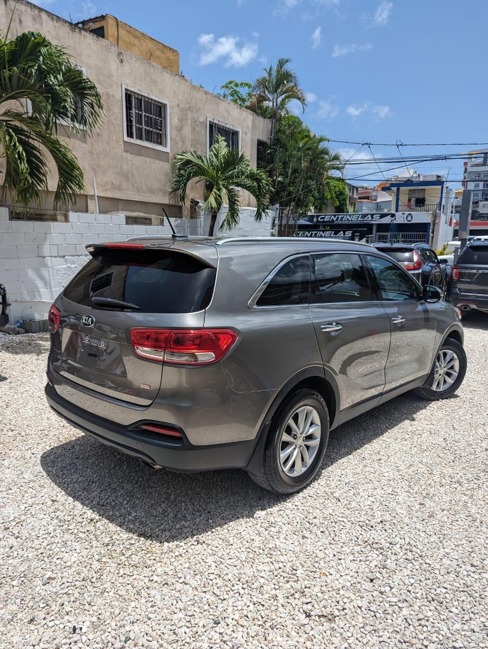 jeepetas y camionetas - Kia Sorrento LX 2017  1