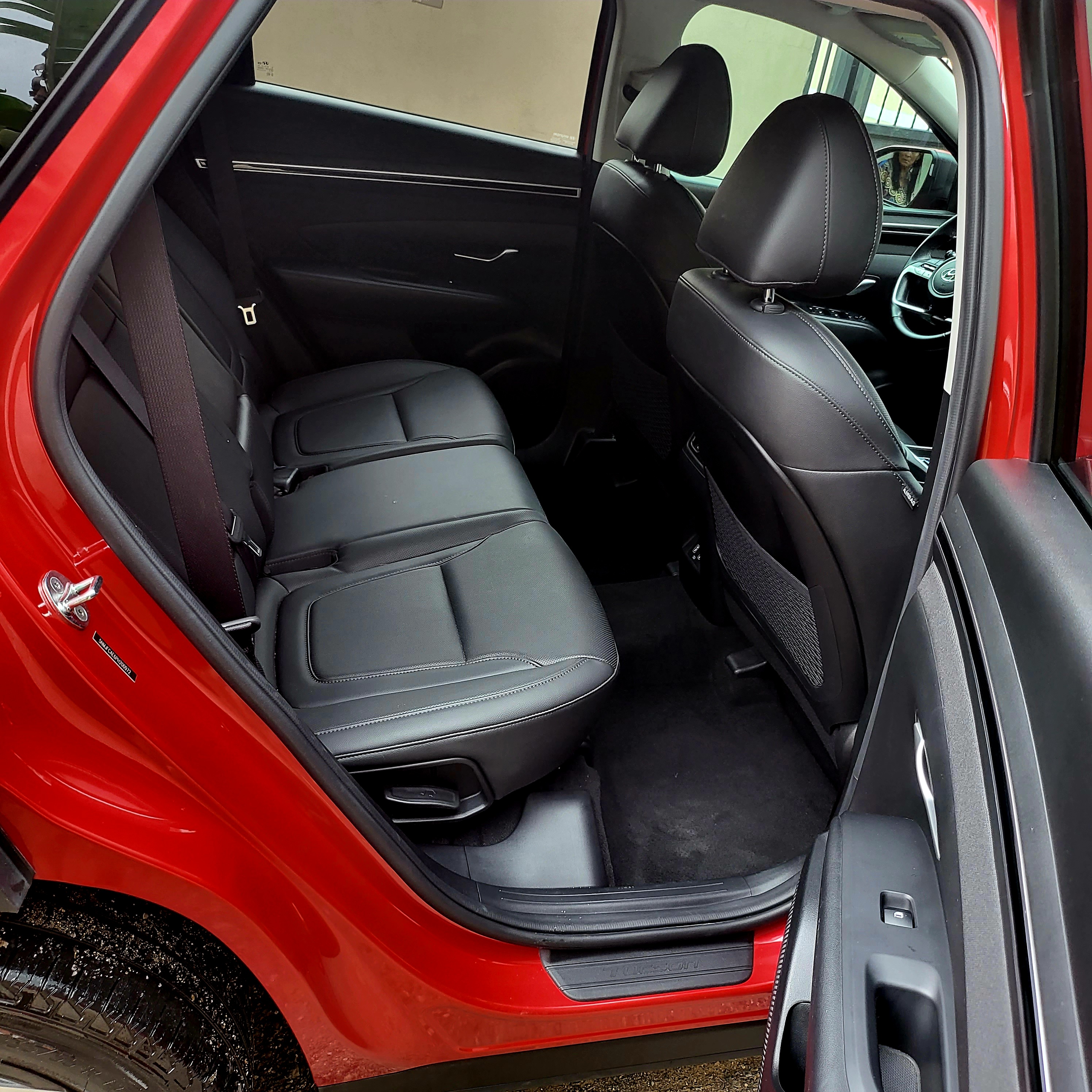 jeepetas y camionetas - Hyundai tucson S.E.L  premium 2023 recién importada 6