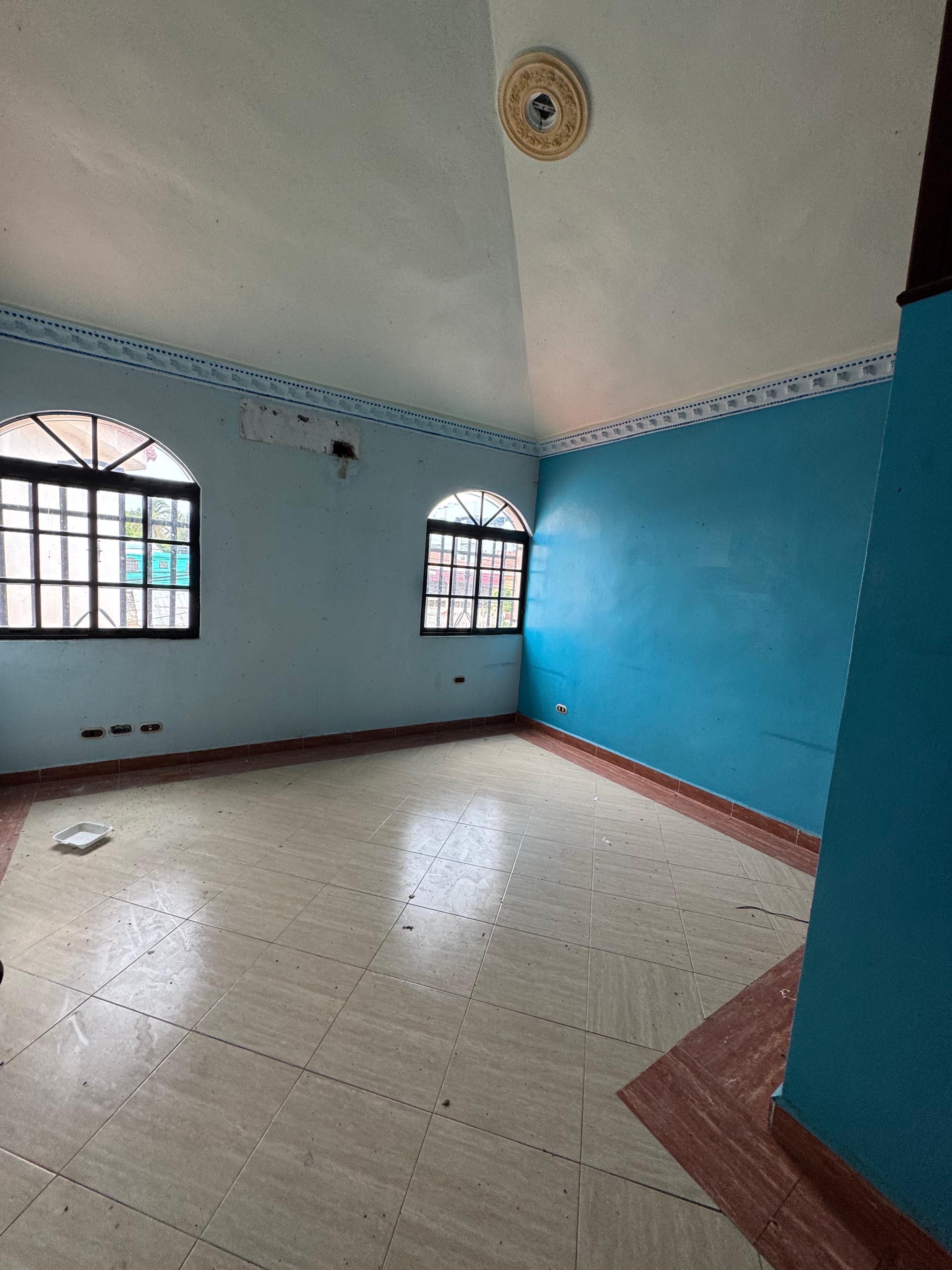 casas - venta de majestuosa casa con piscina en lucerna Santo Domingo este  6