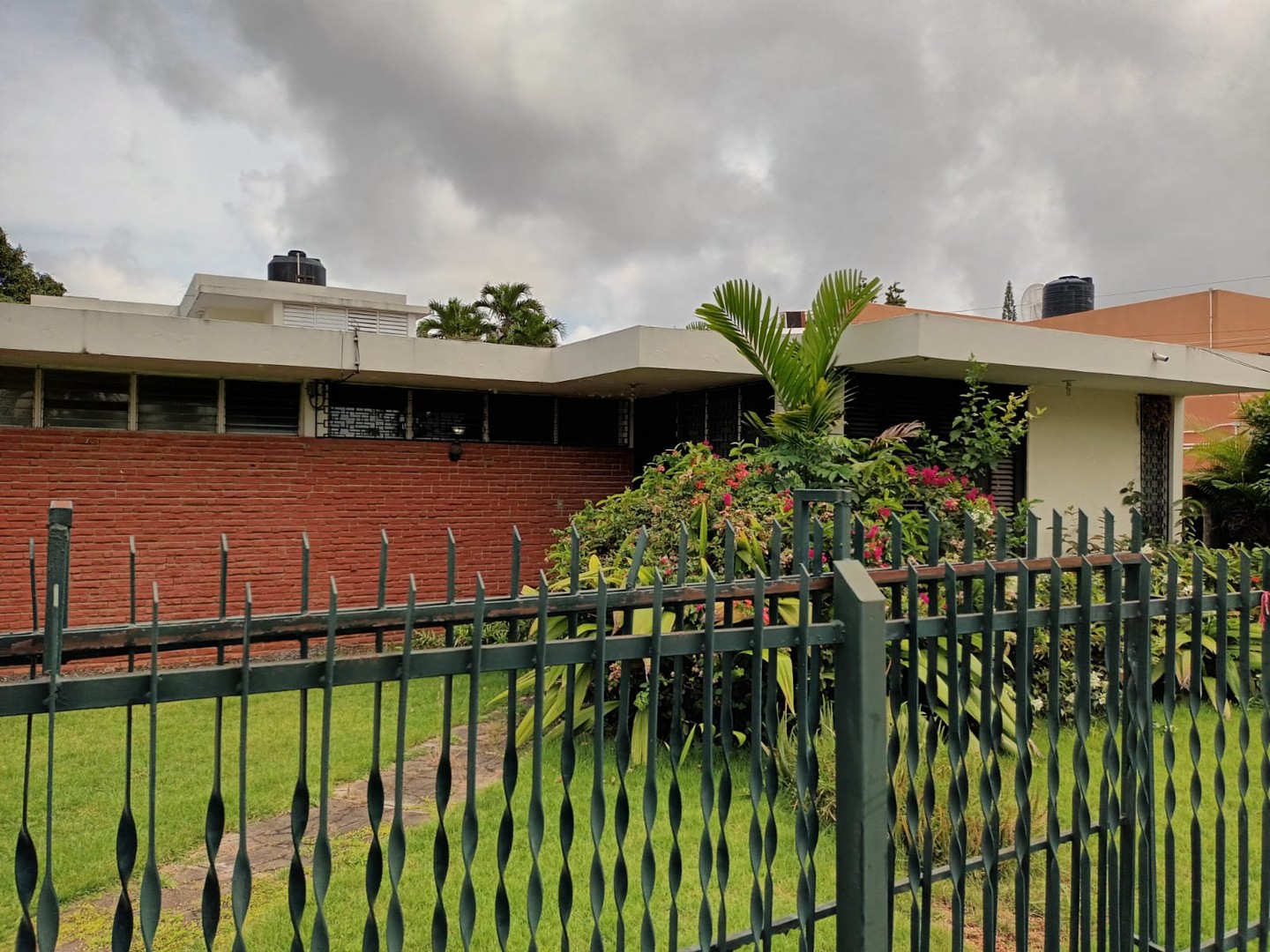 casas - Casa en venta y alquiler en Ensanche Julieta  4