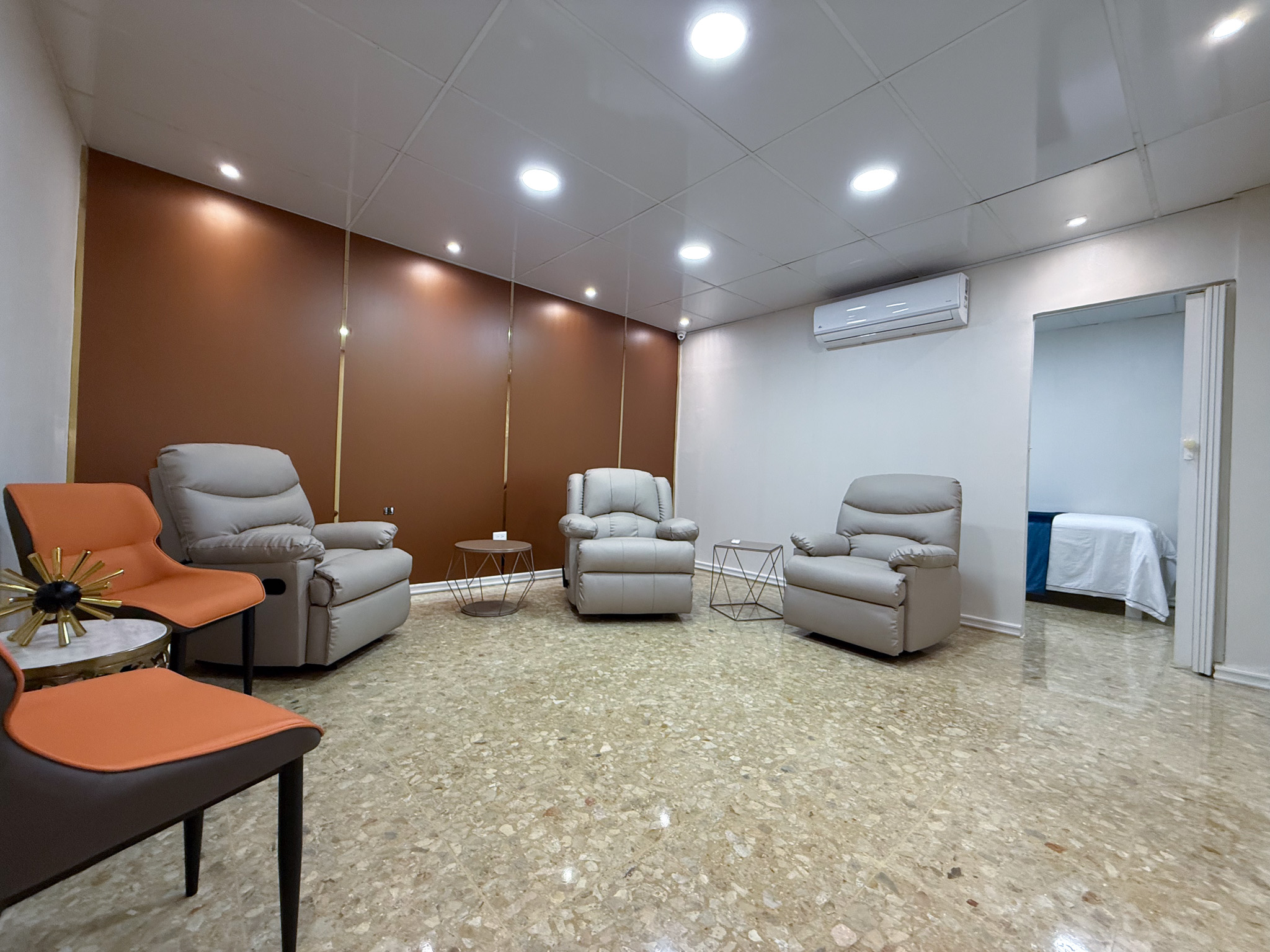 oficinas y locales comerciales - Ensanche La Fe, Distrito Nacional, Santo Domingo ¡ 1
