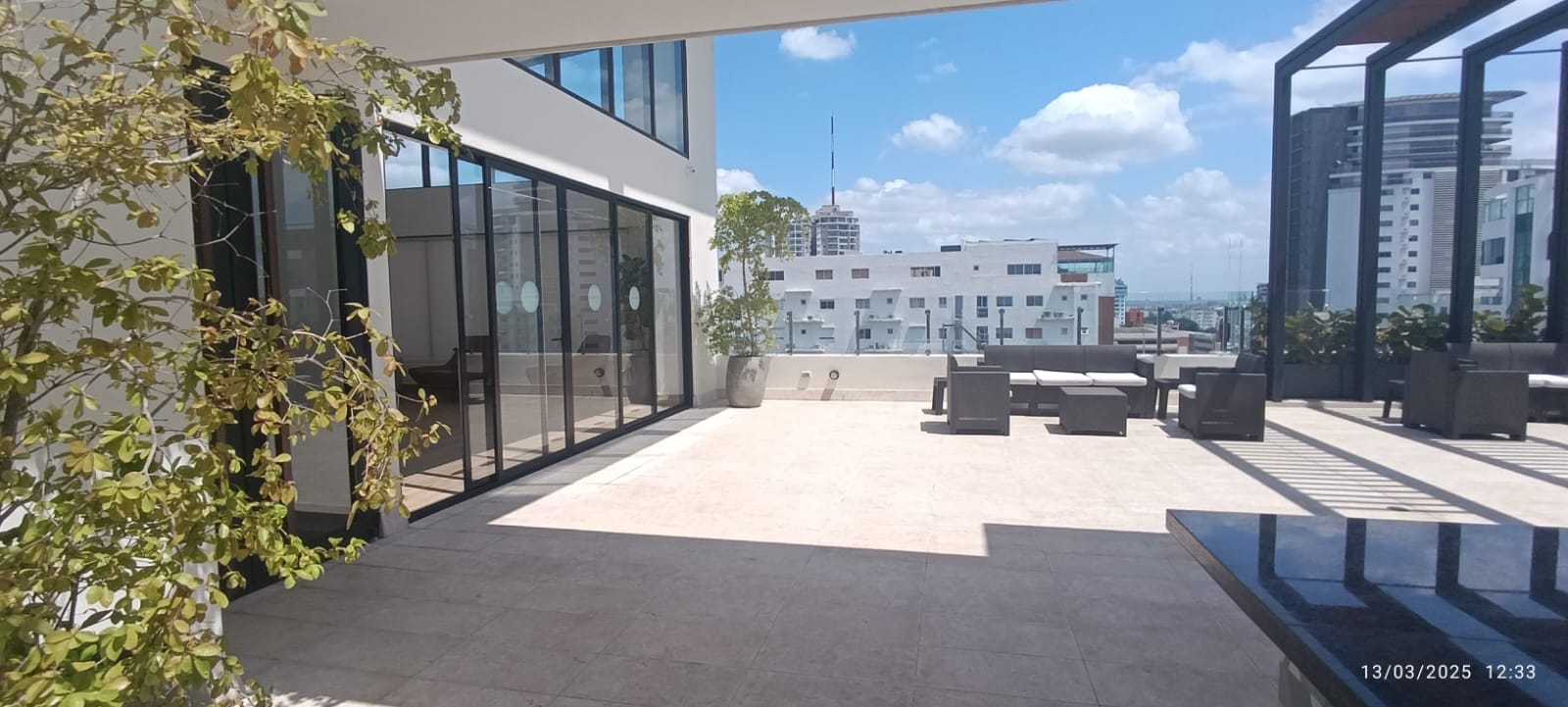 apartamentos - Bella Vista, Apartamento con linda Vista y excelentes áreas sociales 3