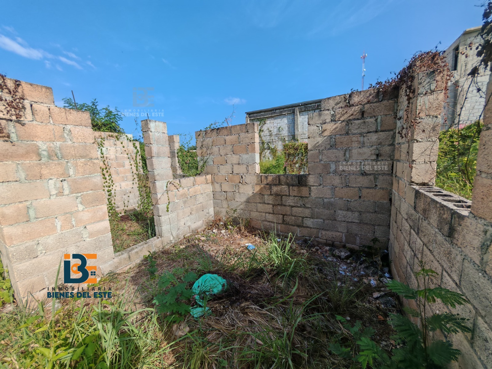 casas - SE VENDE CASA EN CONSTRUCCION de Oportunidad, SPM. 5