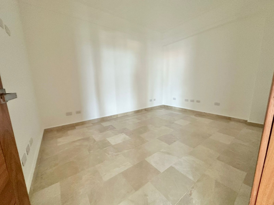 apartamentos - Apartamento de 3Hab en venta Renacimiento, Sto.Dgo 4
