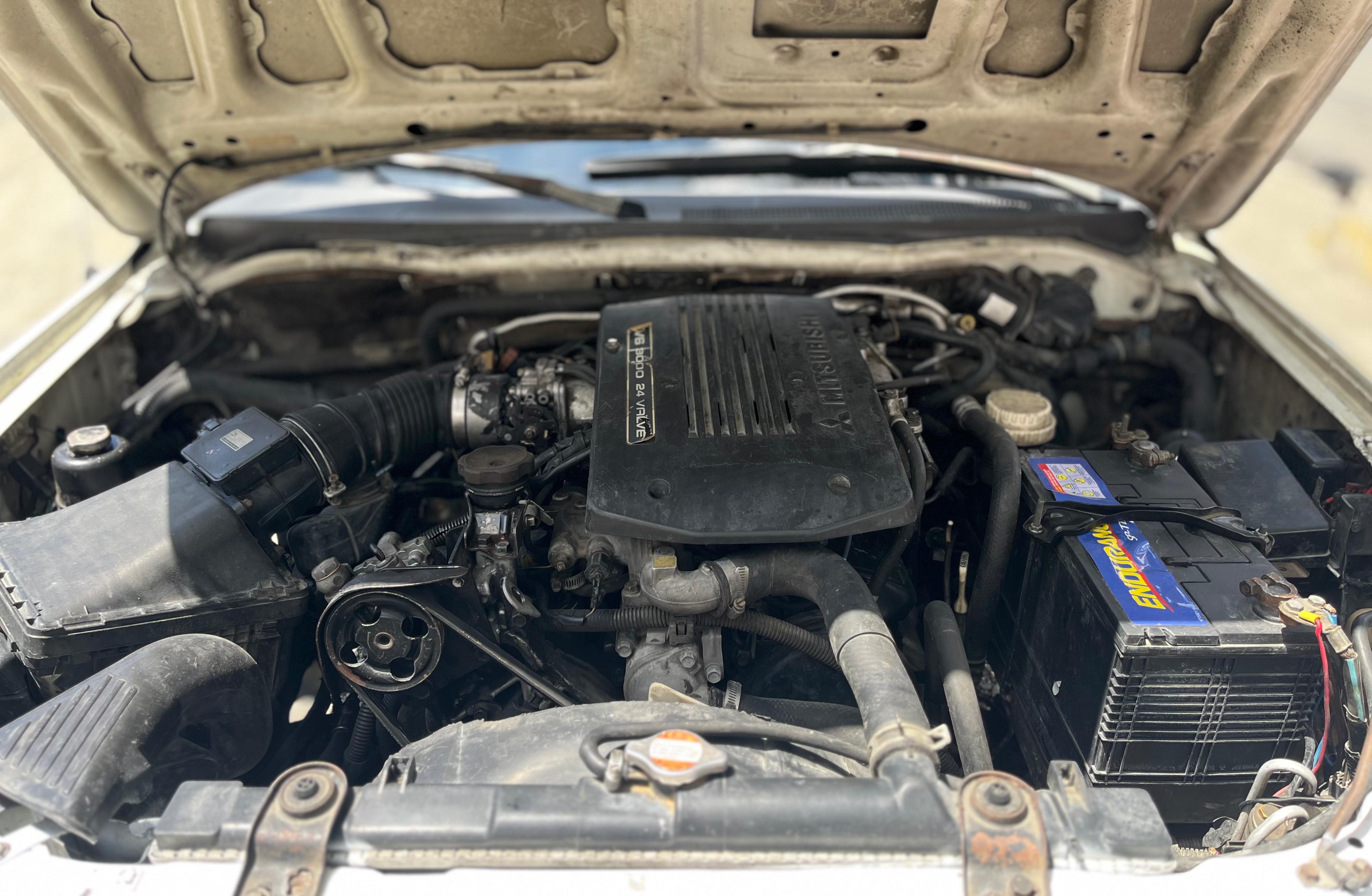 jeepetas y camionetas - Mitsubishi Montero Sport LS 2001(NEGOCIABLE) 2