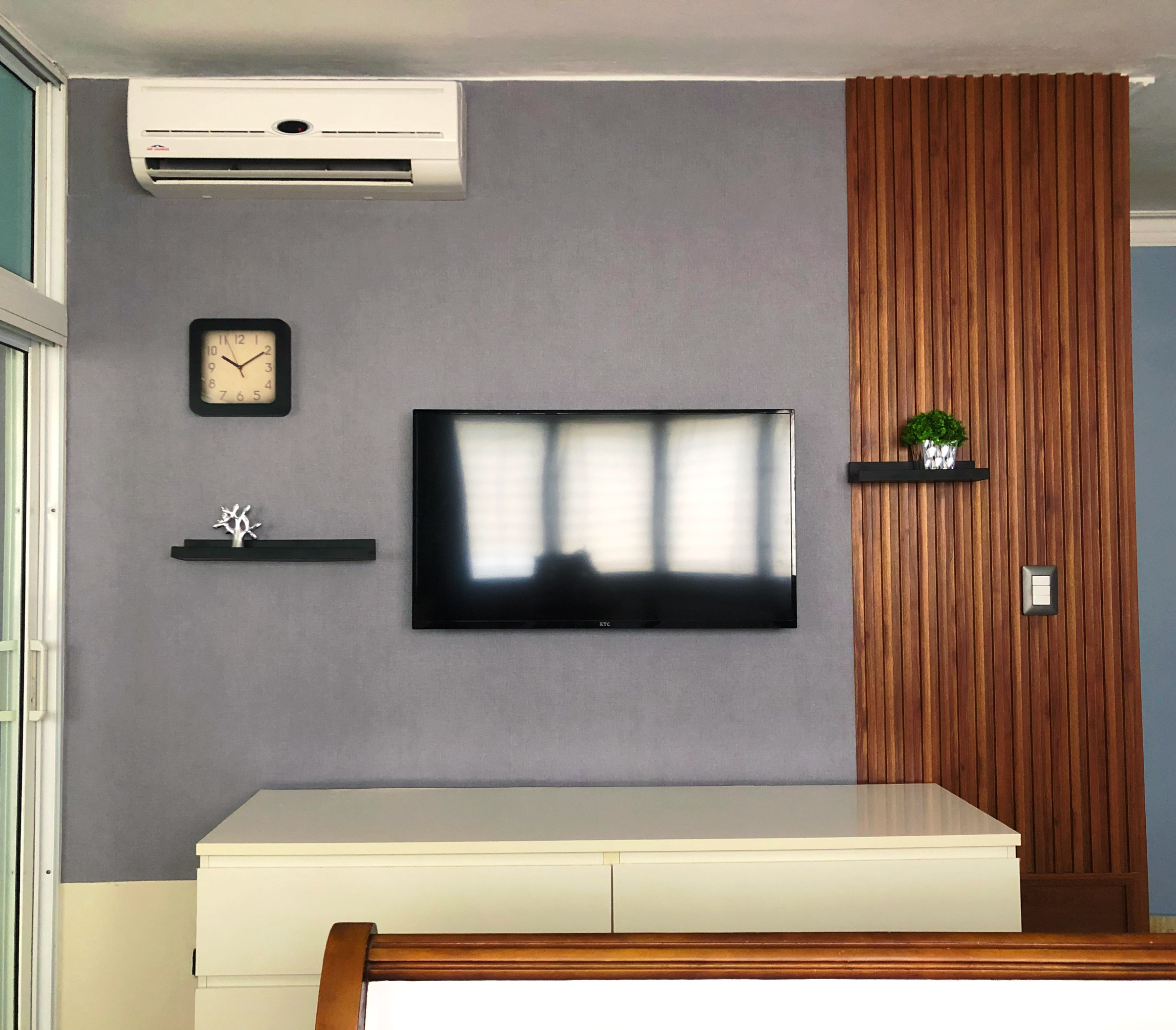 aires acondicionados y abanicos - aire acondicionado 12BTU convencional bajo consumo. está instalado y en uso 1