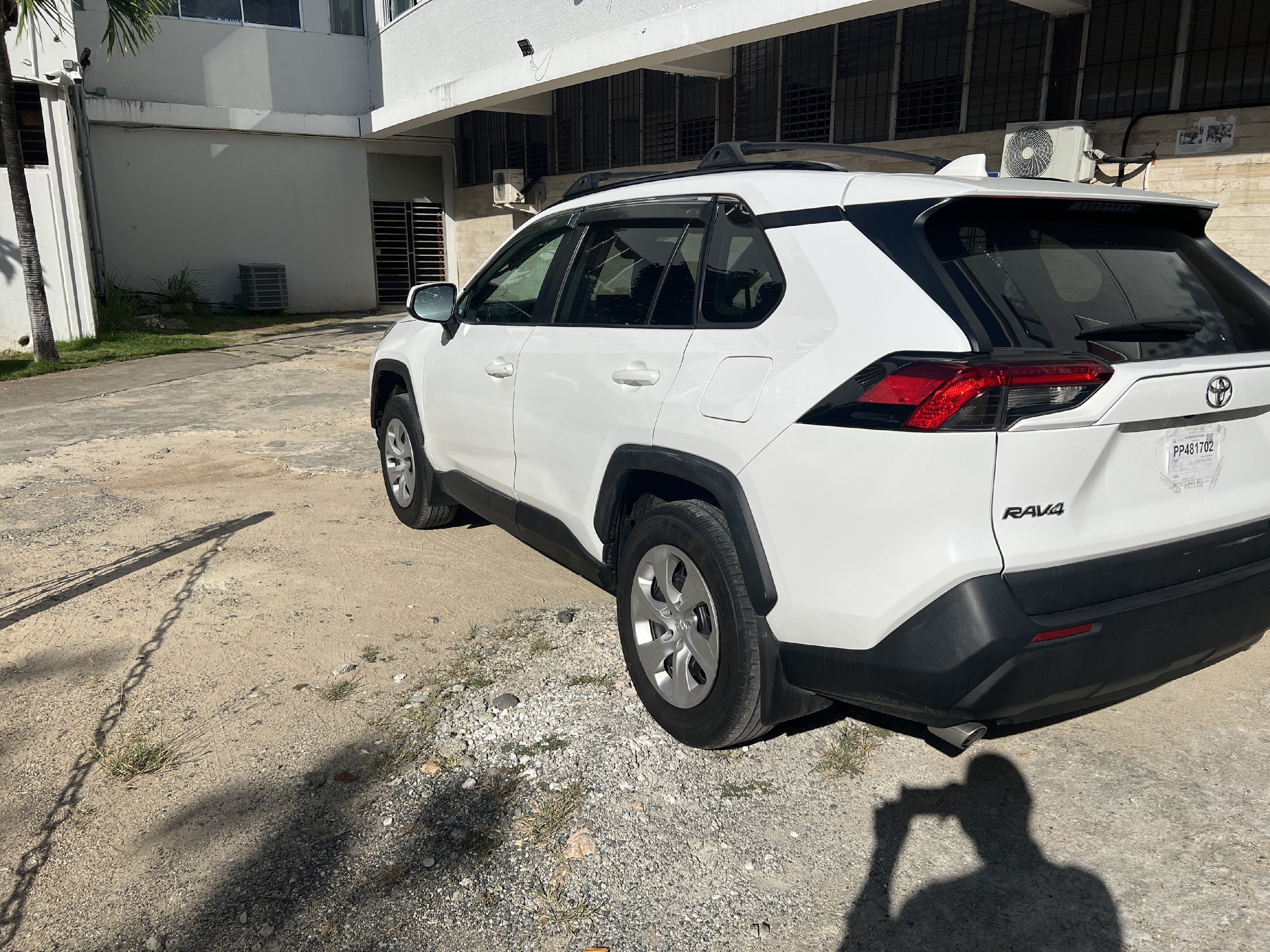 jeepetas y camionetas - TOYOTA RAV4 LE AWD 2020 - BLANCA 3