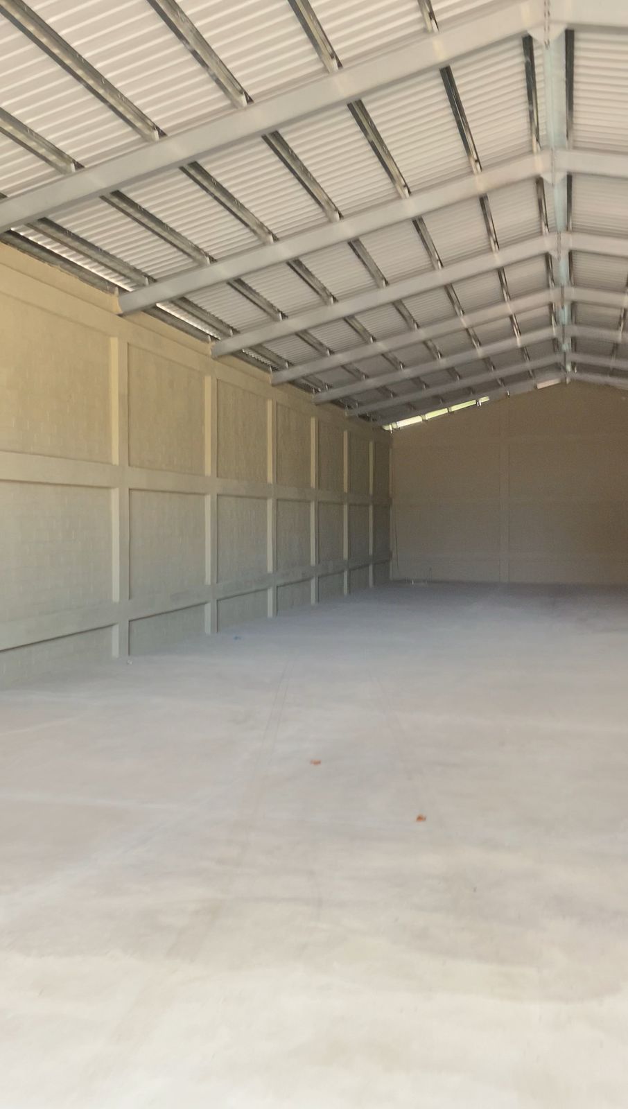 oficinas y locales comerciales - Nave Comercial de 850 metros en SDE  9