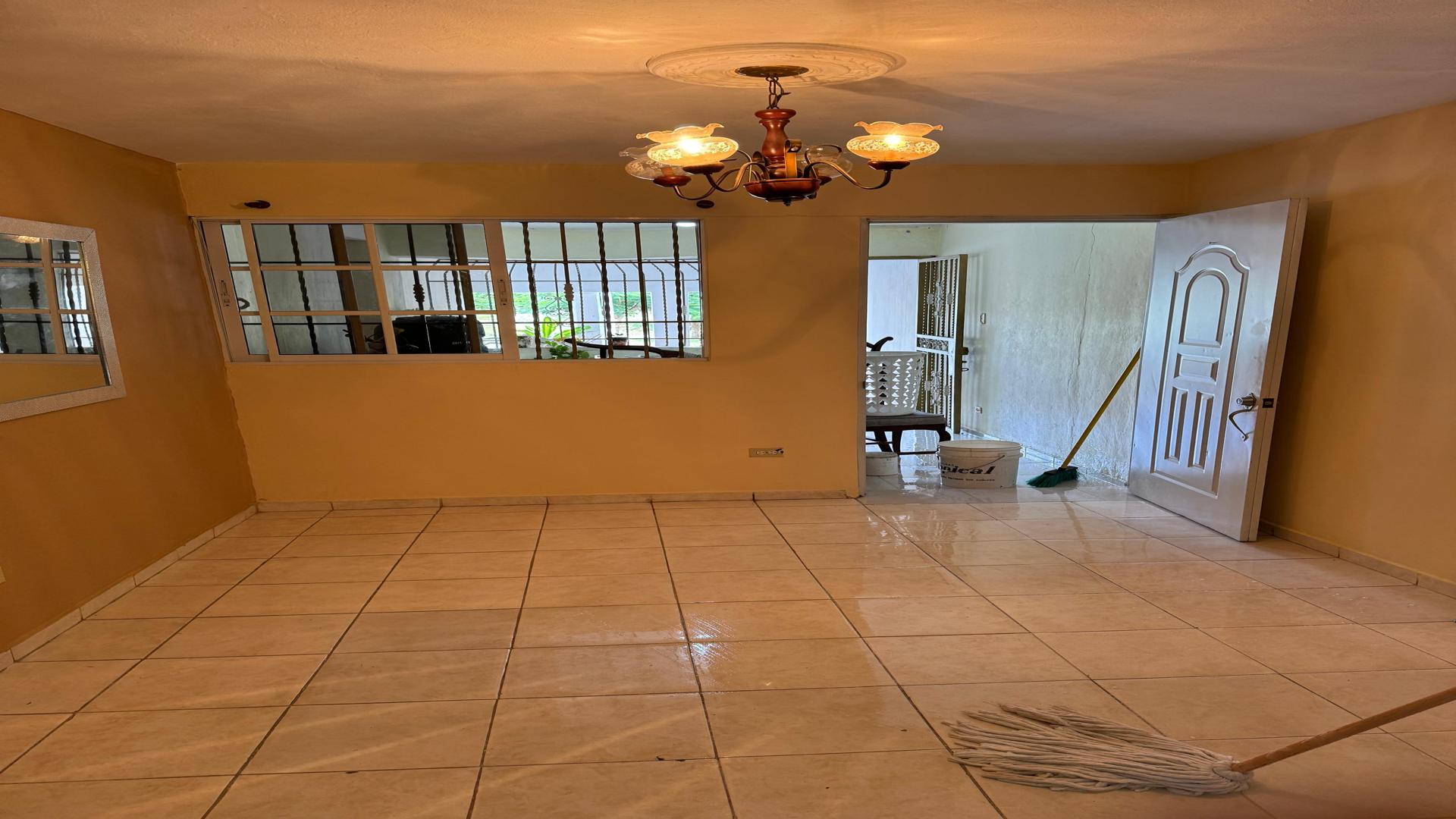 apartamentos - Casa en Venta en Villa Liberación con Local Incluido 9