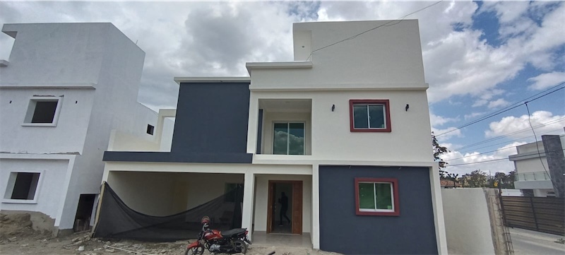 casas - Venta de casa en la autopista de san Isidro prado oriental con opción a Jacuzzi 0