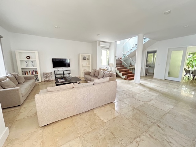 casas vacacionales y villas - Se vende villa amueblada en Punta cana village 5