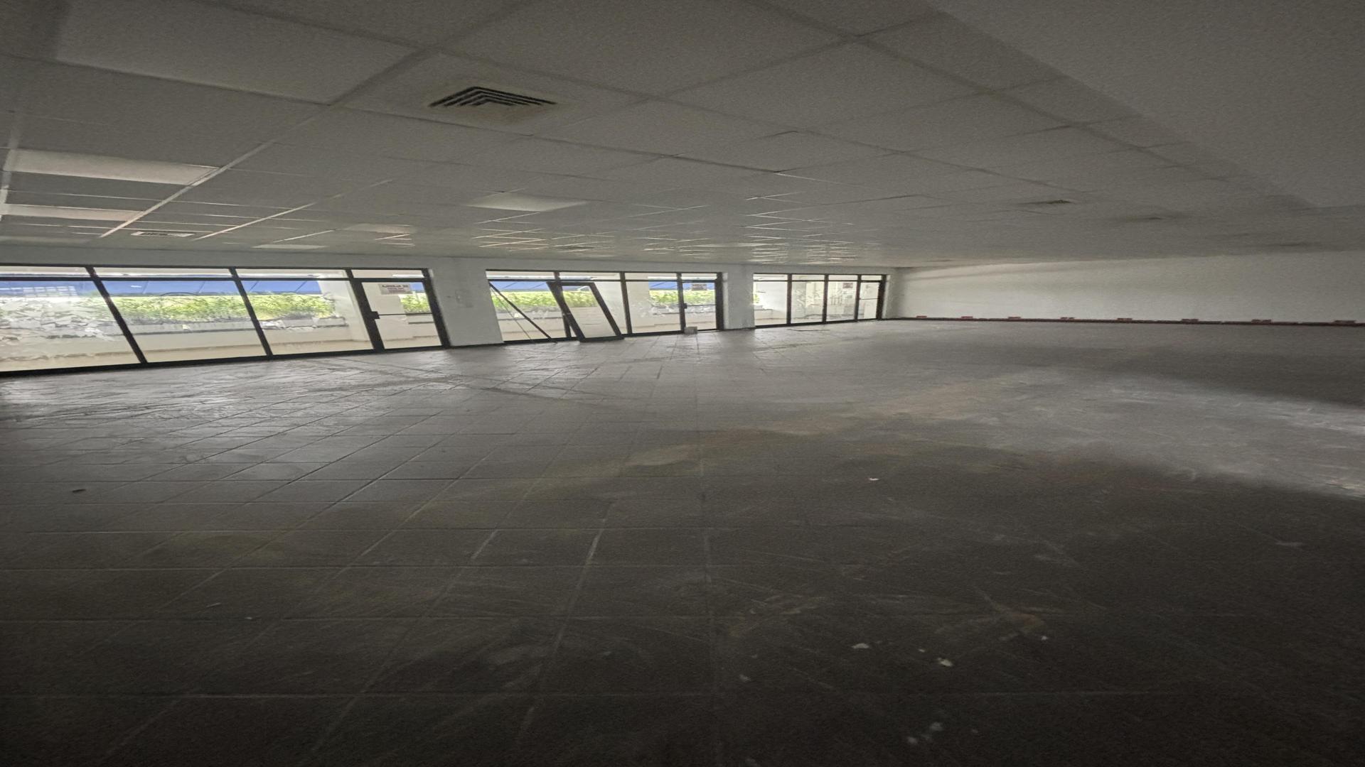 oficinas y locales comerciales - Alquiler Local Comercial Naco 2do piso 152Mts 0
