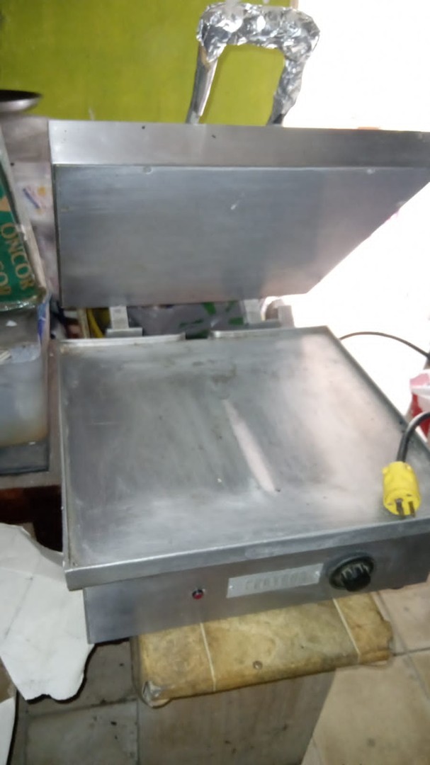 equipos profesionales - Sandwichera eléctrica 10/12 panes
ESCRIBEME SI TE INTERESA 4
