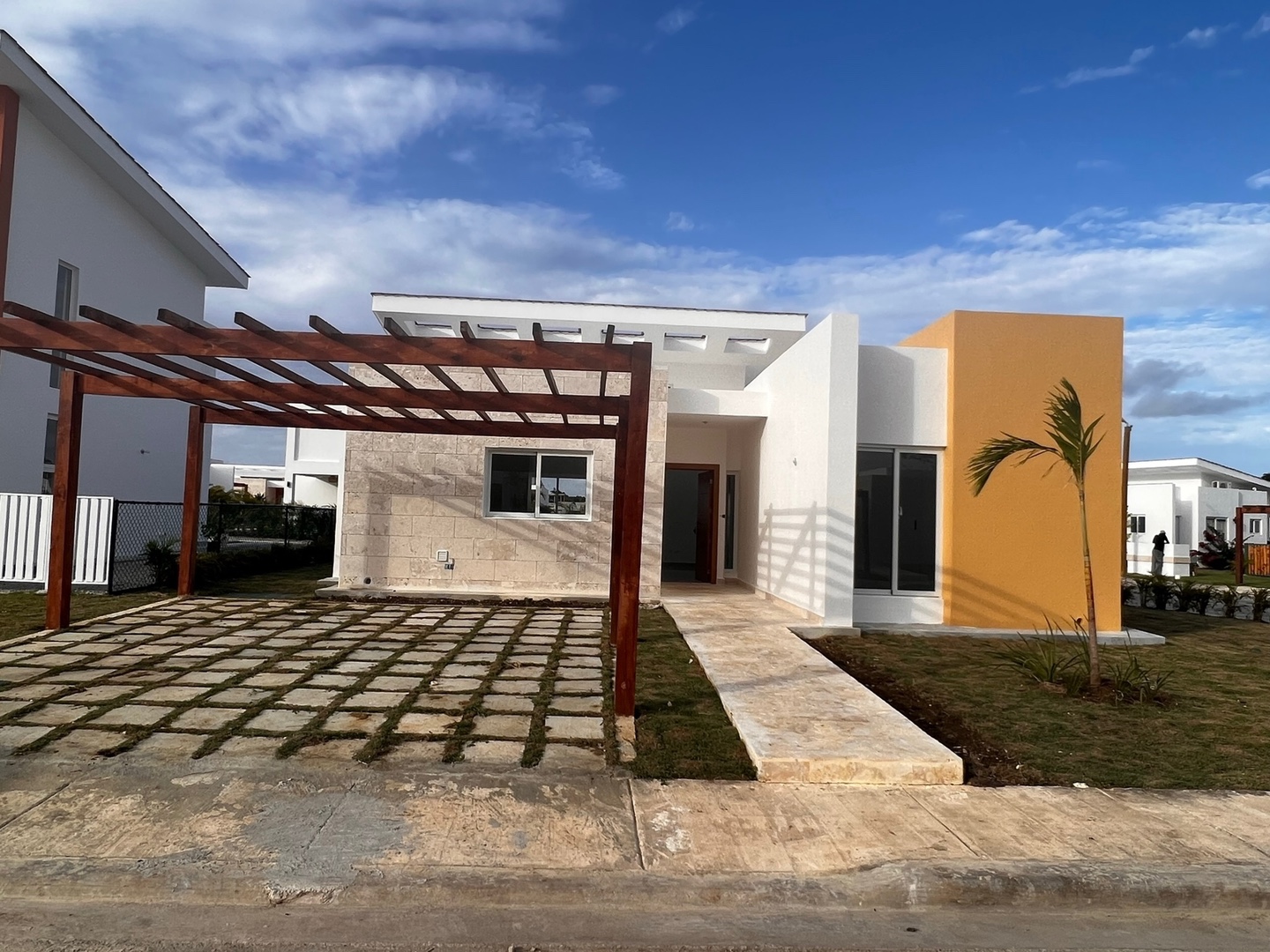 casas - Venta de Villa en vista cana punta cana con 442mts zona turística RD 0