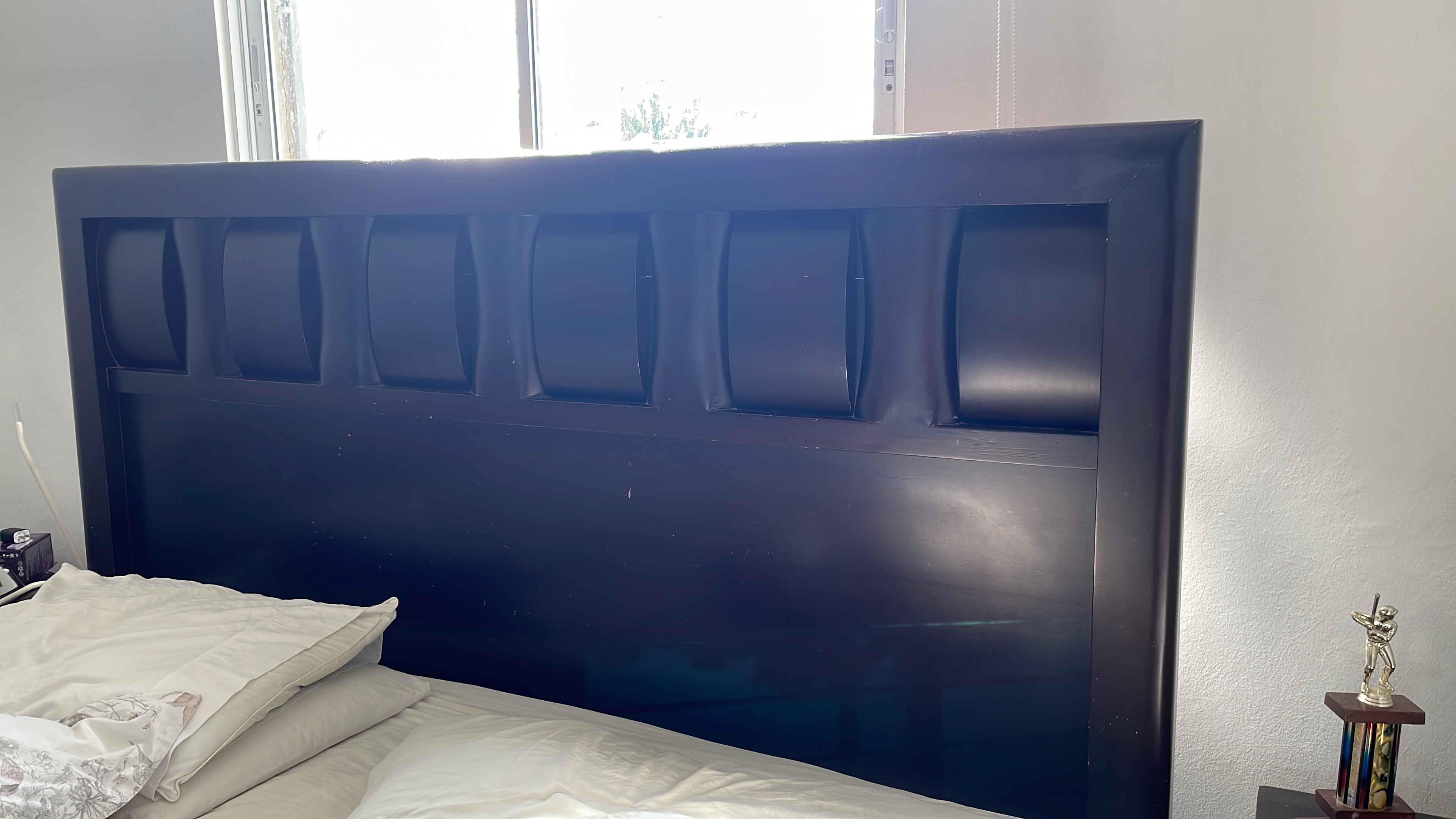 muebles y colchones - Juego de habitación king en caoba 2