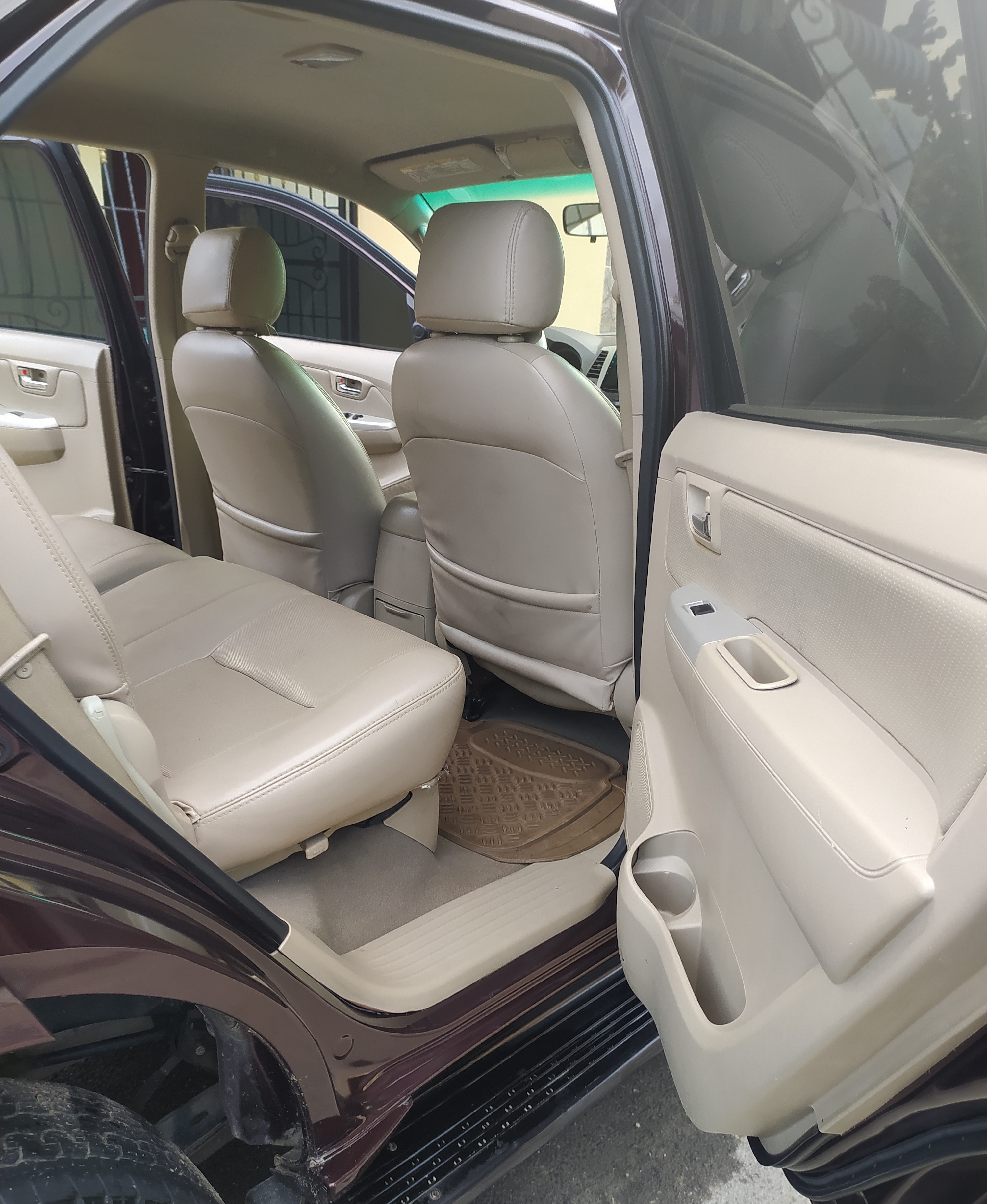 jeepetas y camionetas - Toyota fortuner de oportunidad negociables  2
