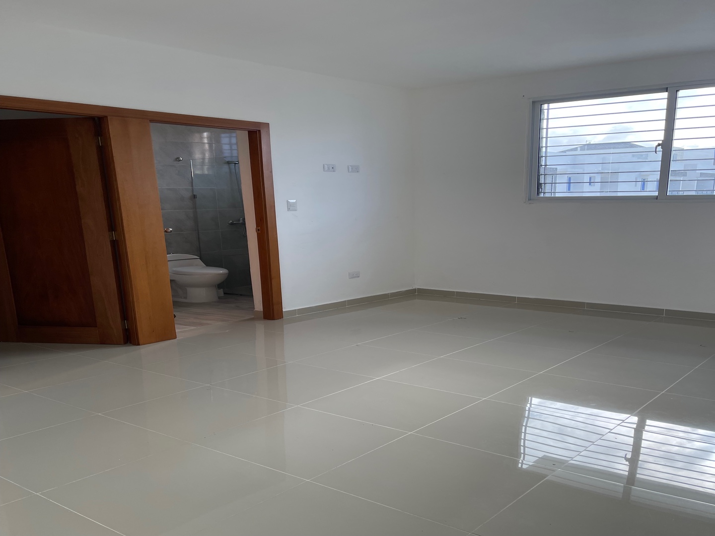 apartamentos - Vendo apartamento en Santiago en los Llanos de Gurabo por los rieles santiago  8