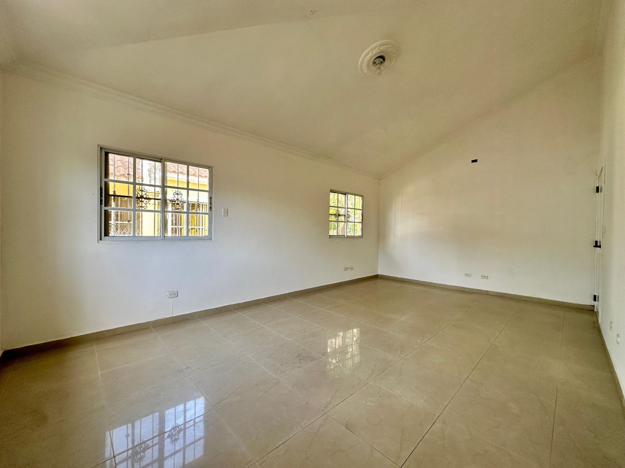 casas - Vendo casa Lista para mudarte Mirador del este 5
