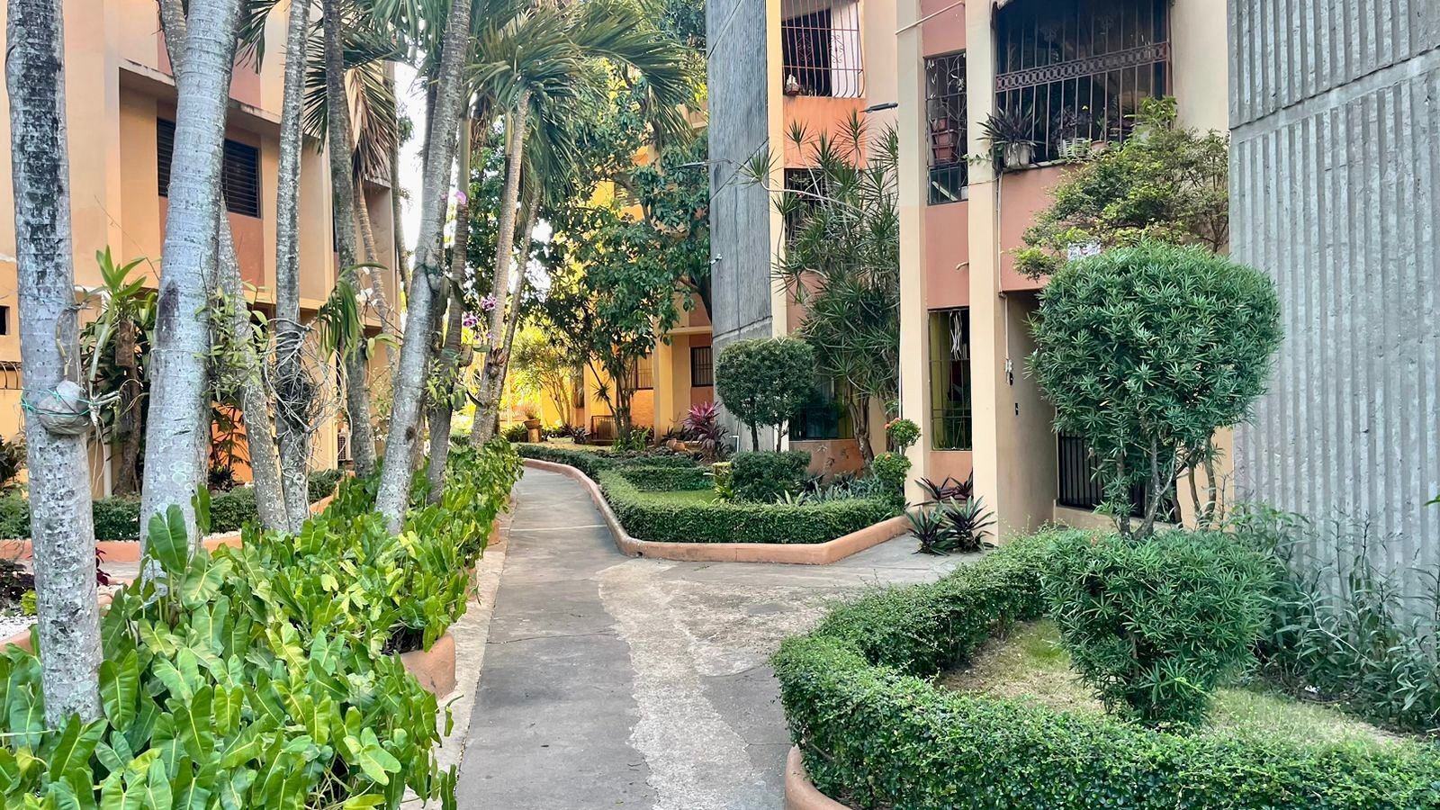 apartamentos - Se vende apartamento en Arroyo Hondo 4