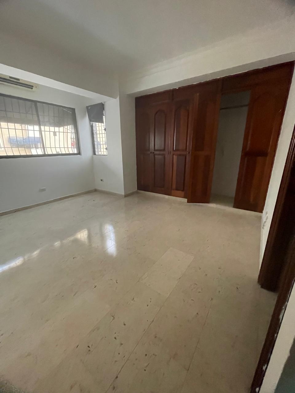 apartamentos - Apartamento 3 habitaciones 3 baños 2 parqueos clasico en Ensanche Naco!! 2