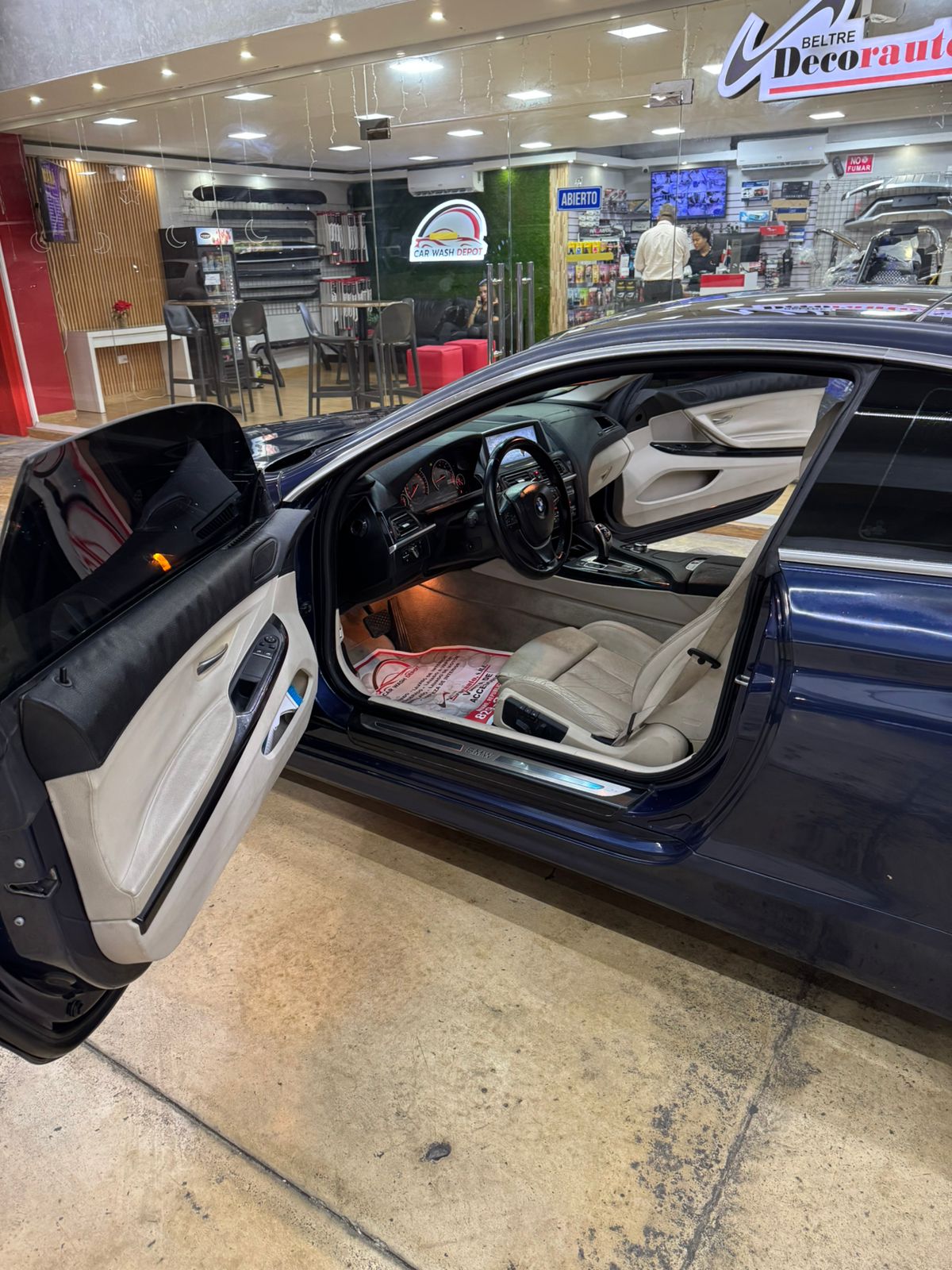 carros - BMW 640i 2012 año 4