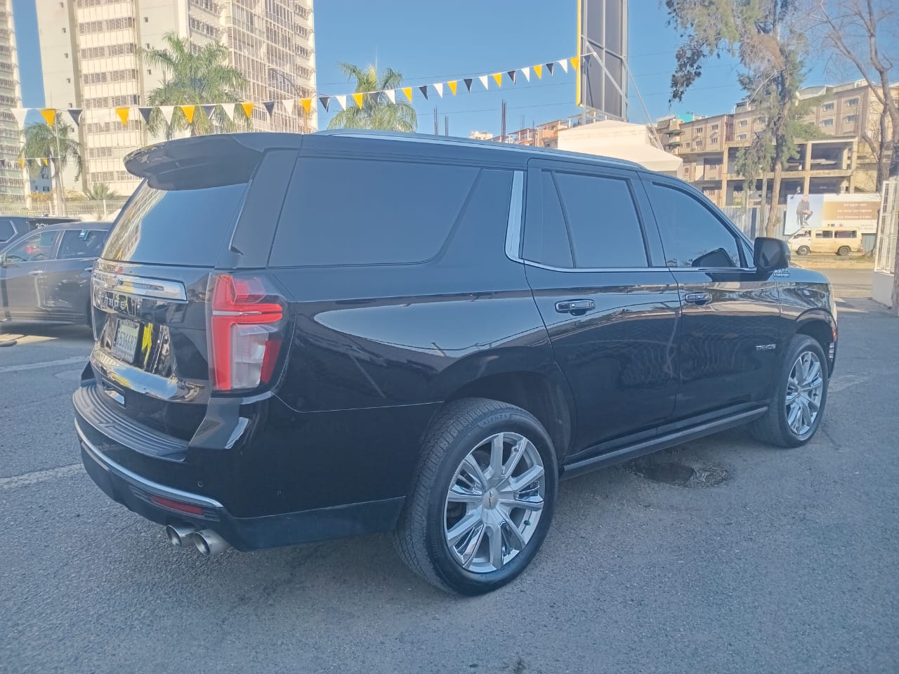 jeepetas y camionetas - CHEVROLET TAHOE HIGHCOUNTRY 2021 2