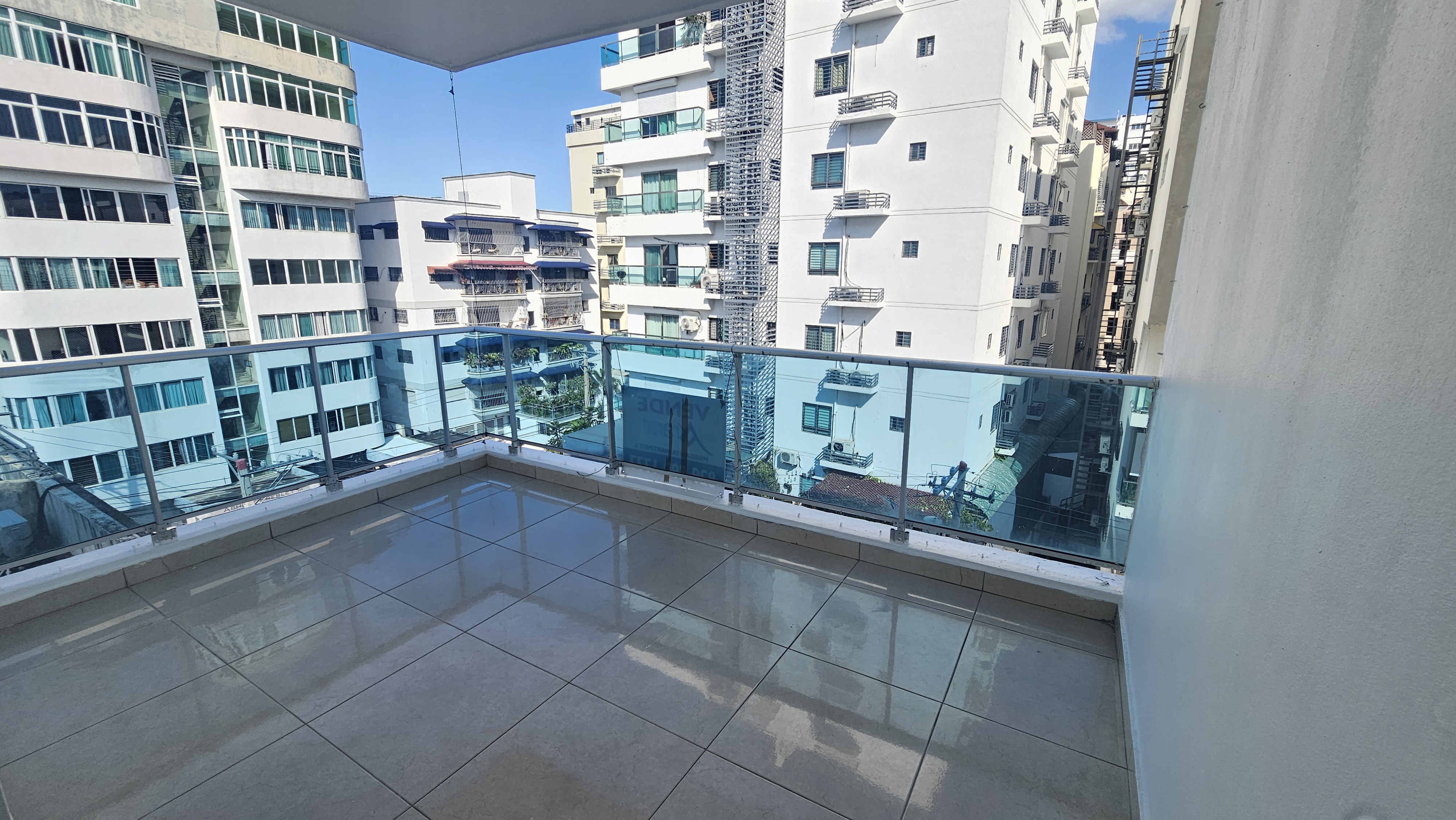 apartamentos - APARTAMENTO EN VENTA EN URBANIZACION REAL. 4