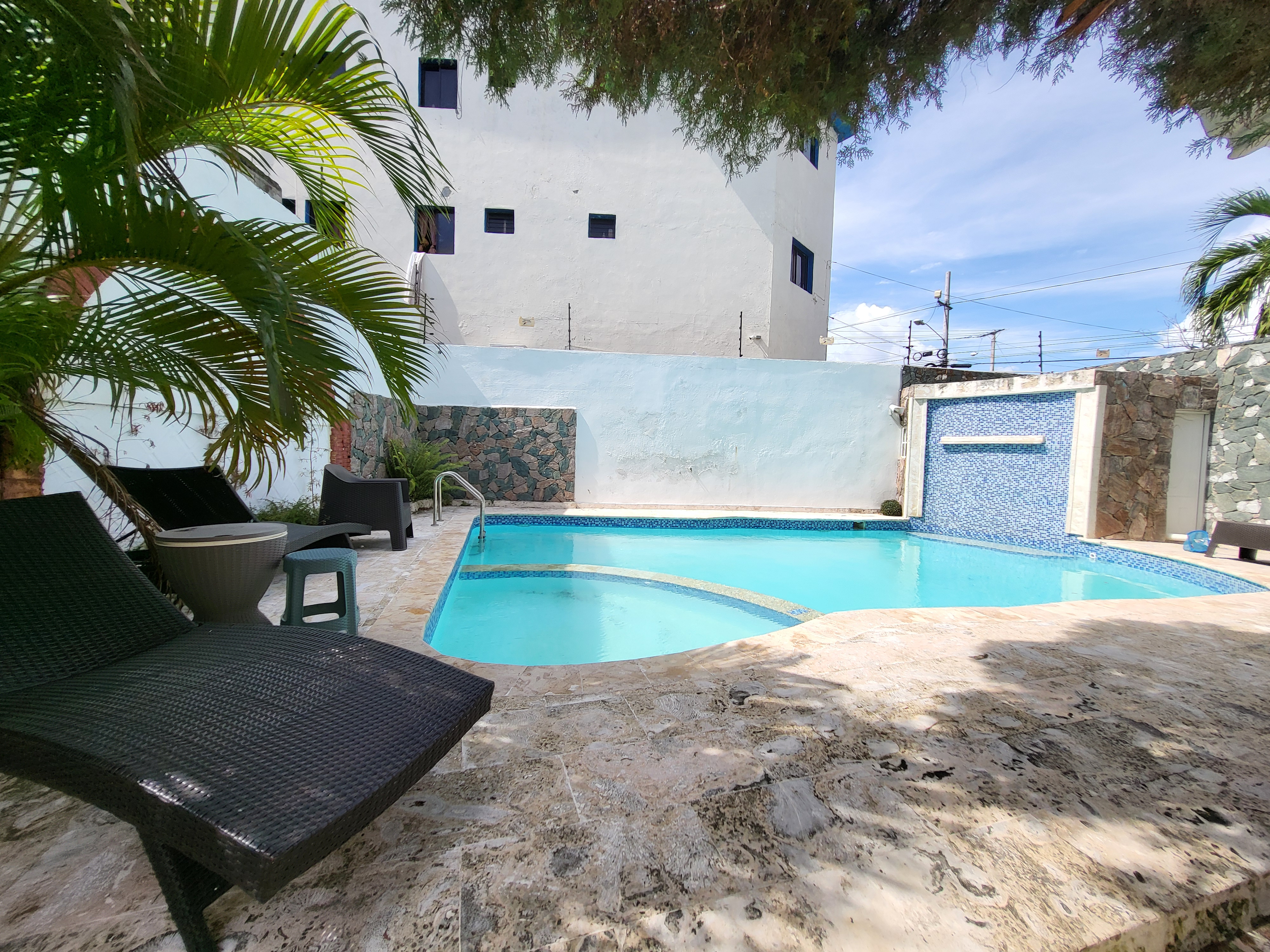 casas - Hermosa casa en los tres ojos  2