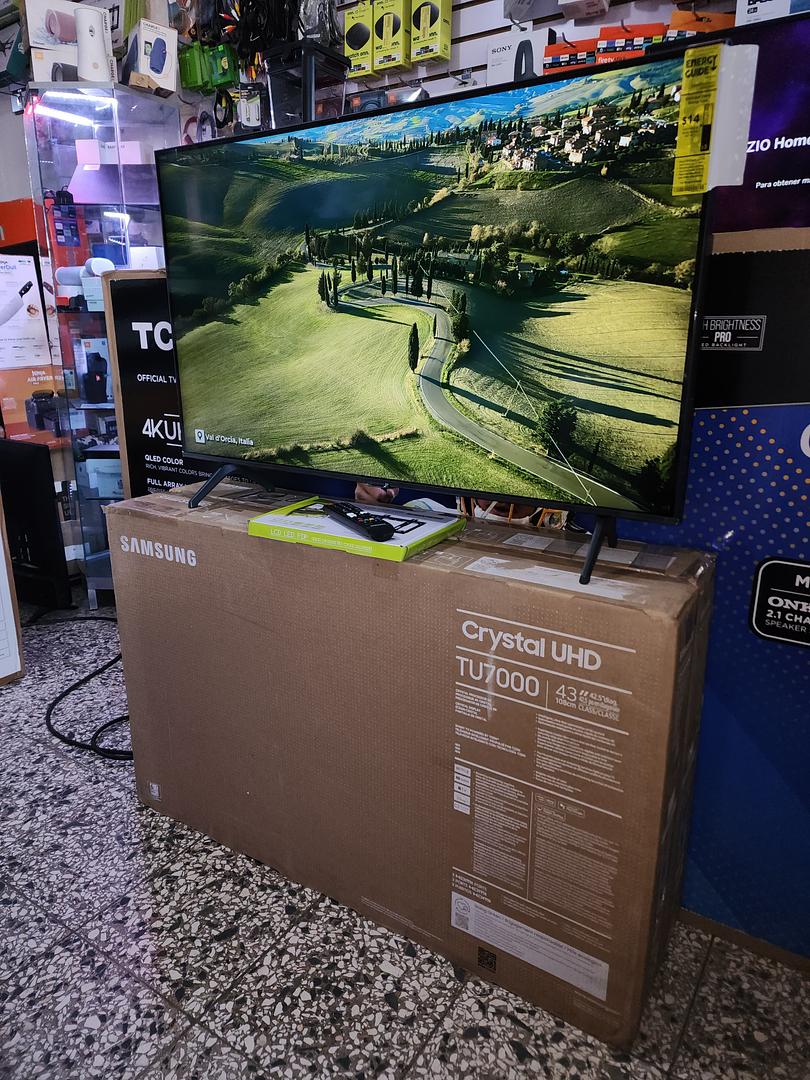 tv - smart tv samsung 43" 4k crystal 0