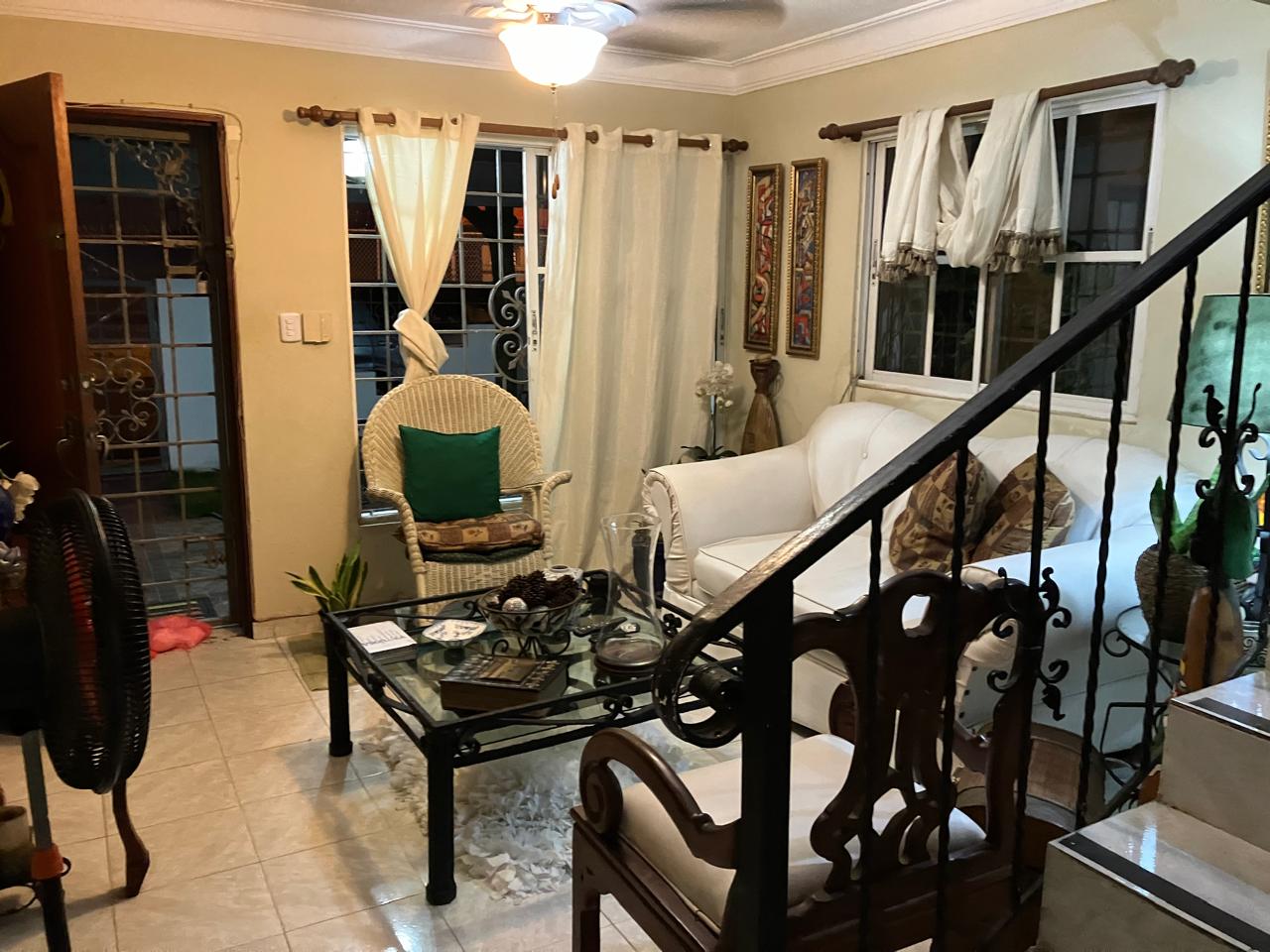 casas - CASA EN VENTA / ZONA RESIDENCIAL 4