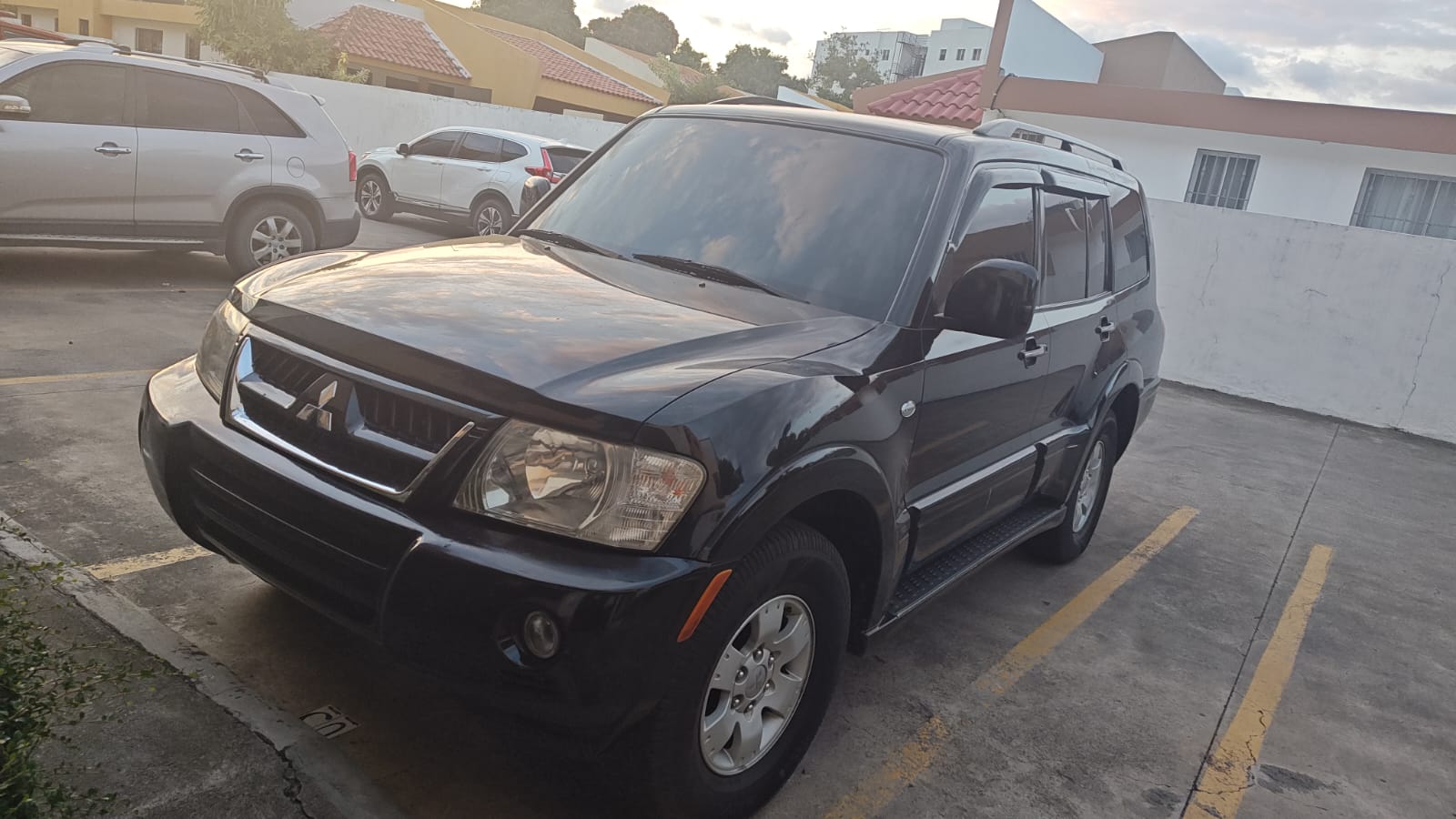 jeepetas y camionetas - mitsubishi montero 2004 0