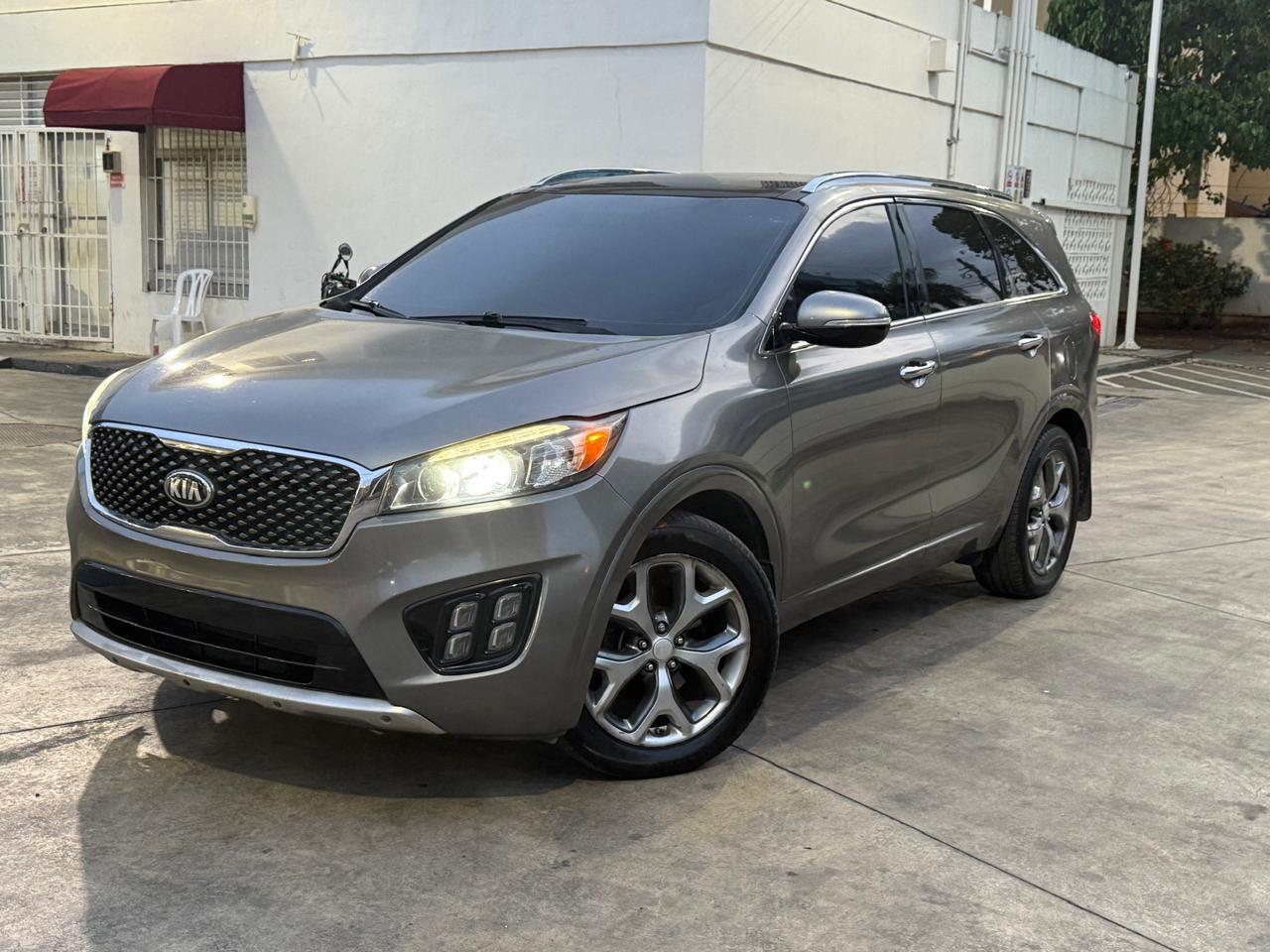 jeepetas y camionetas - Kia sorento 2016 SXL                              