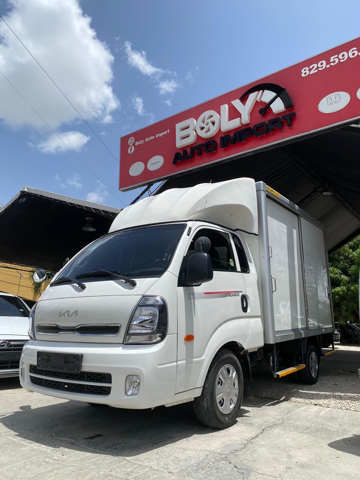 jeepetas y camionetas - Kia Bongo 2022 
 1