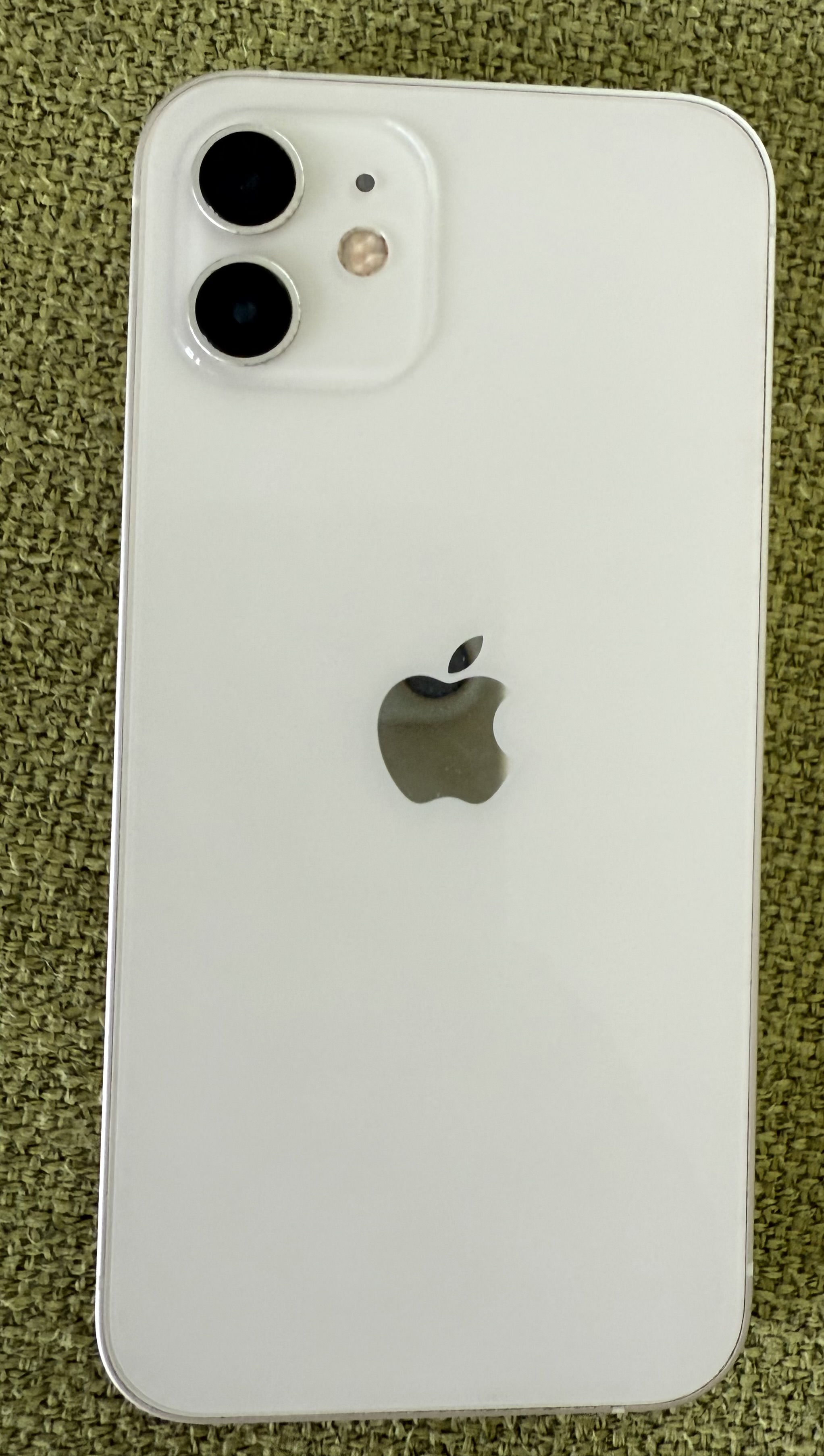 celulares y tabletas -  iPhone 12 - 64 GB - Como Nuevo 3