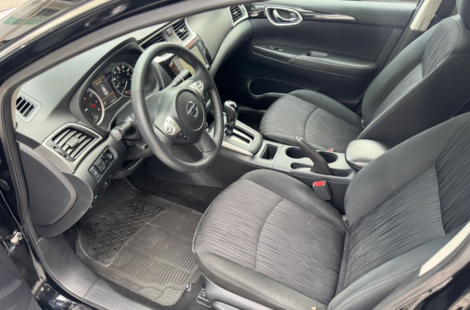 carros - Nissan Sentra SV 2019 6