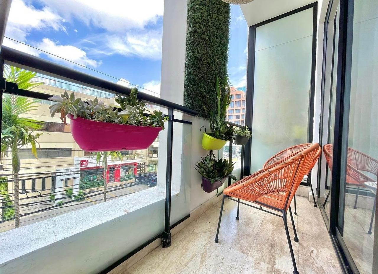 apartamentos - Apartamento en Venta en Piantini Lujoso y Amplio. 5