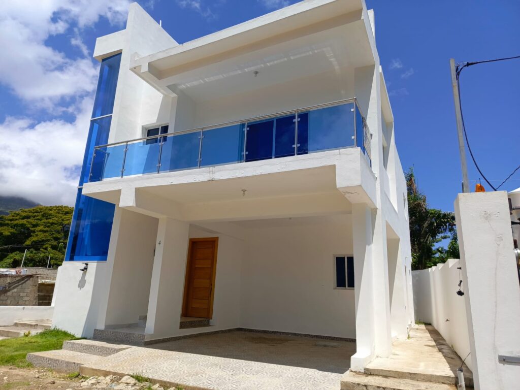 casas - 1664- CASA EN EL DORAL, PTO. PTA. 