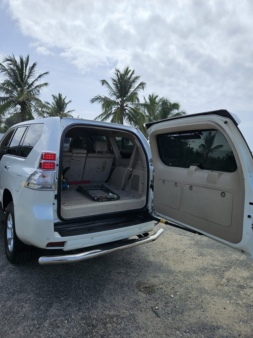 jeepetas y camionetas - Toyota Prado, Por motivo de Viaje. 
En Pesos o Dolares 7