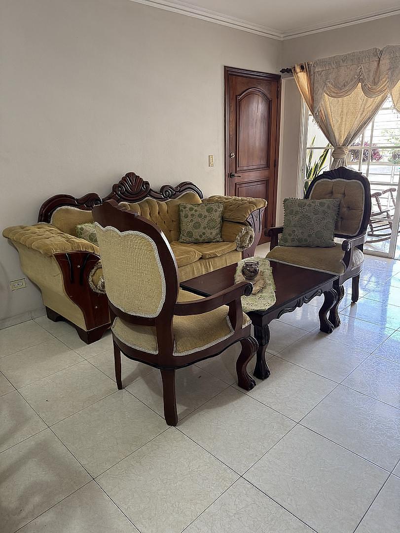 muebles y colchones - Venta de juego de muebles en caoba.  1