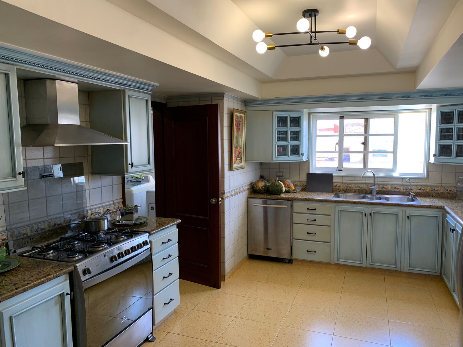 penthouses - Penthouse de 3 niveles y 6 parqueos, Bella Vista 8