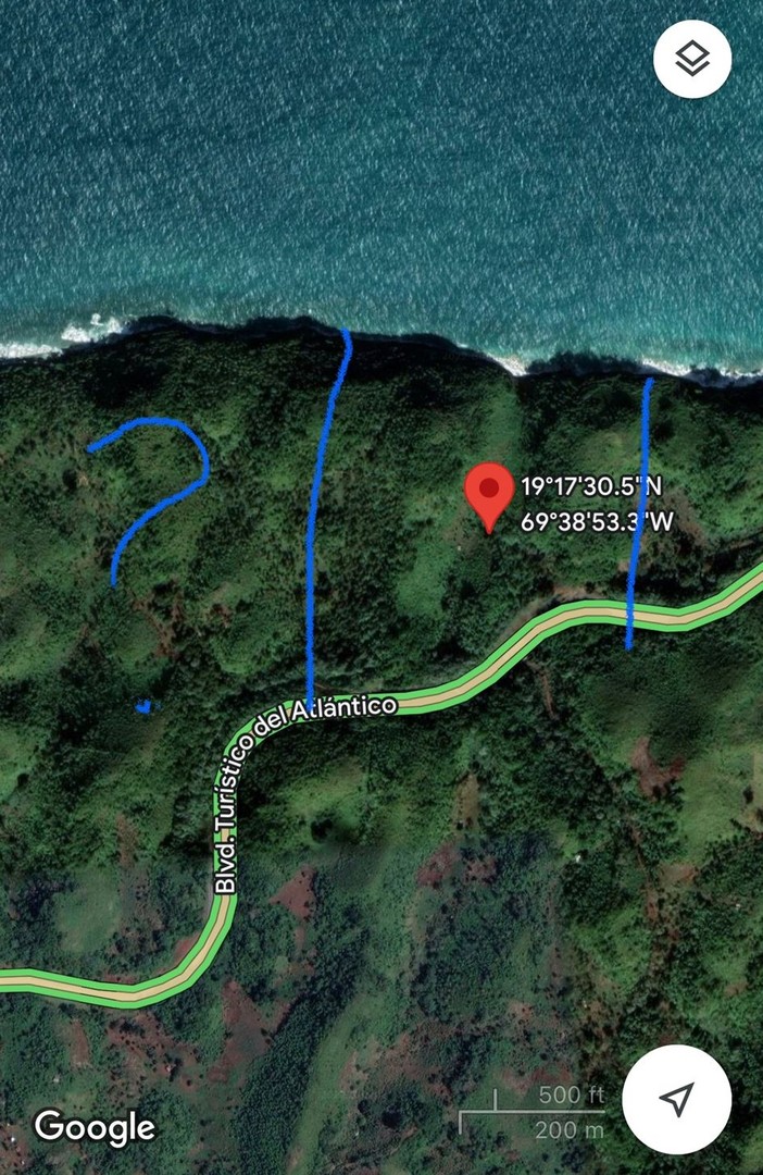 solares y terrenos - Terreno en las Terrenas de 145,664 m².
