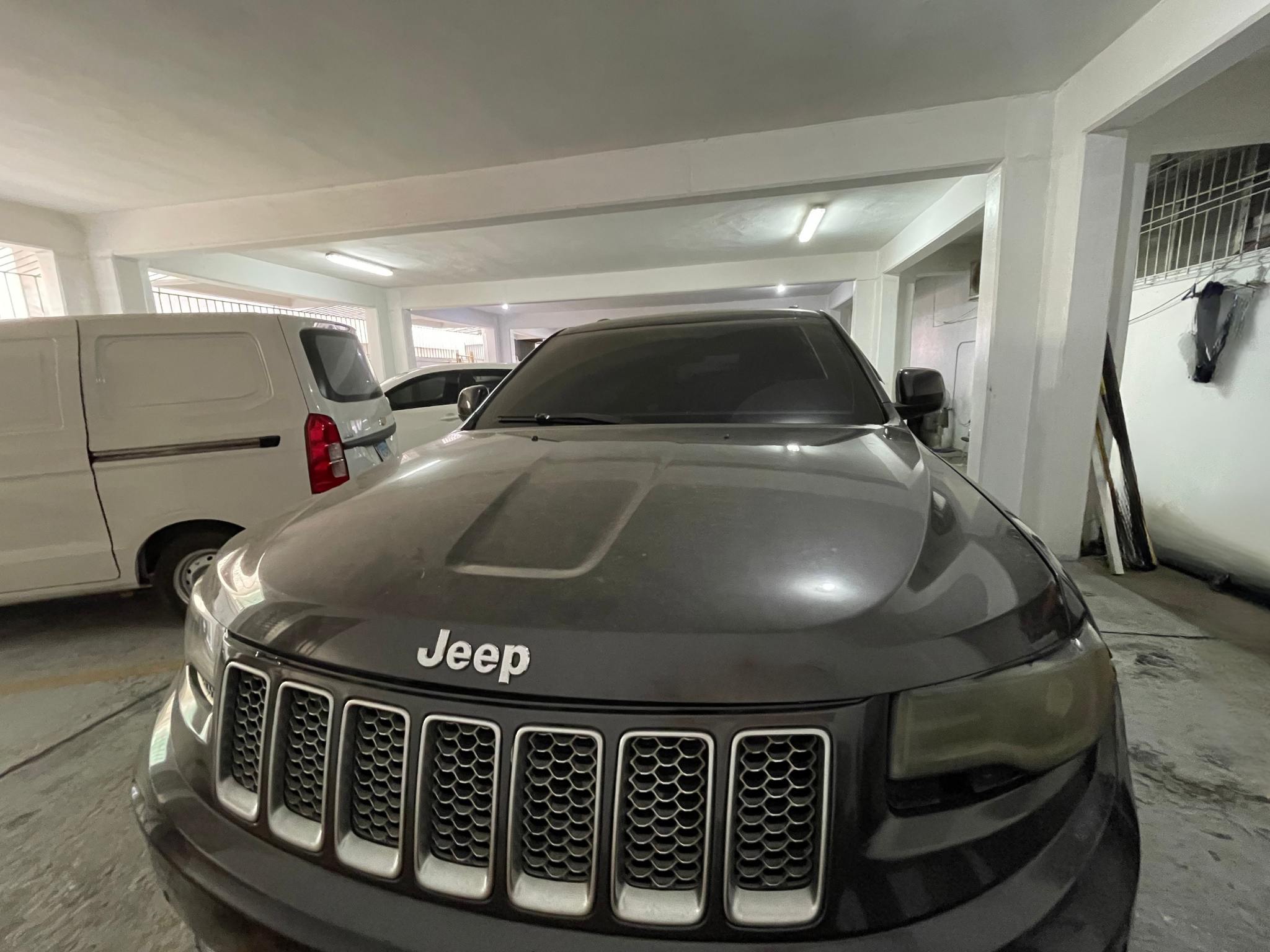 jeepetas y camionetas - Jeep Grand Cherokee de gran oportunidad 4
