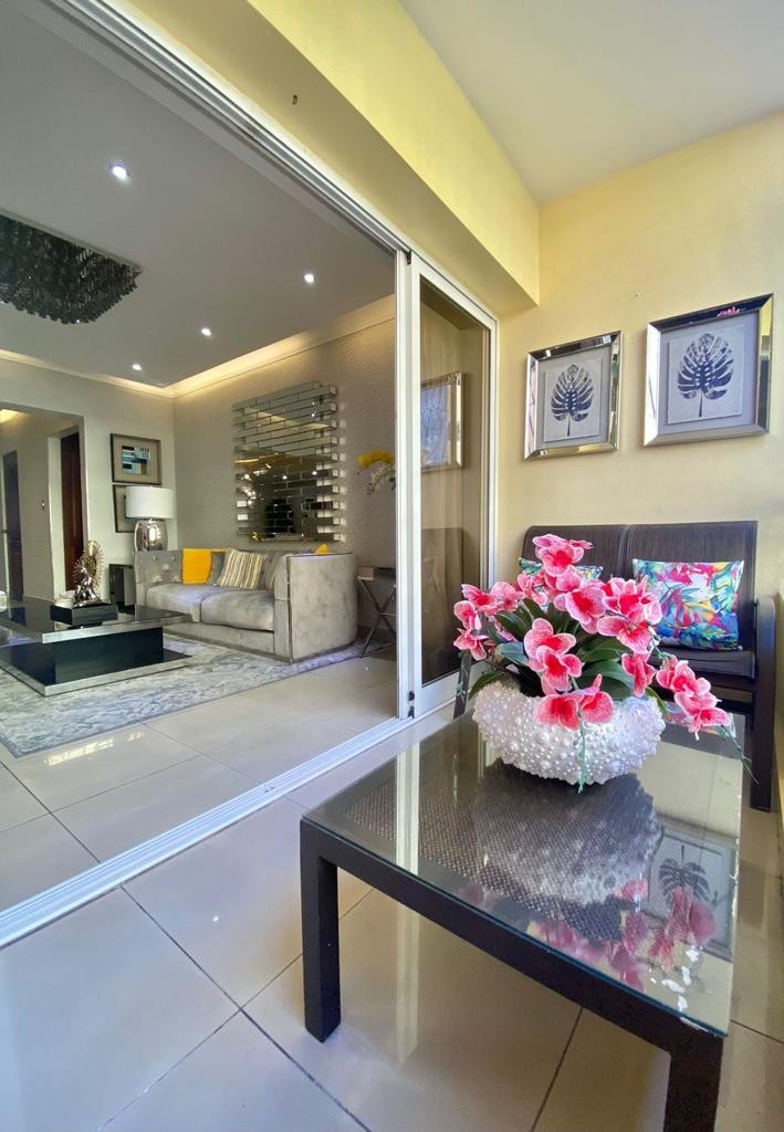 apartamentos - APARTAMENTO HERMOSO ESTA EN RENTA ESTA AMUEBLADO EN EVARISTO MORALES 0