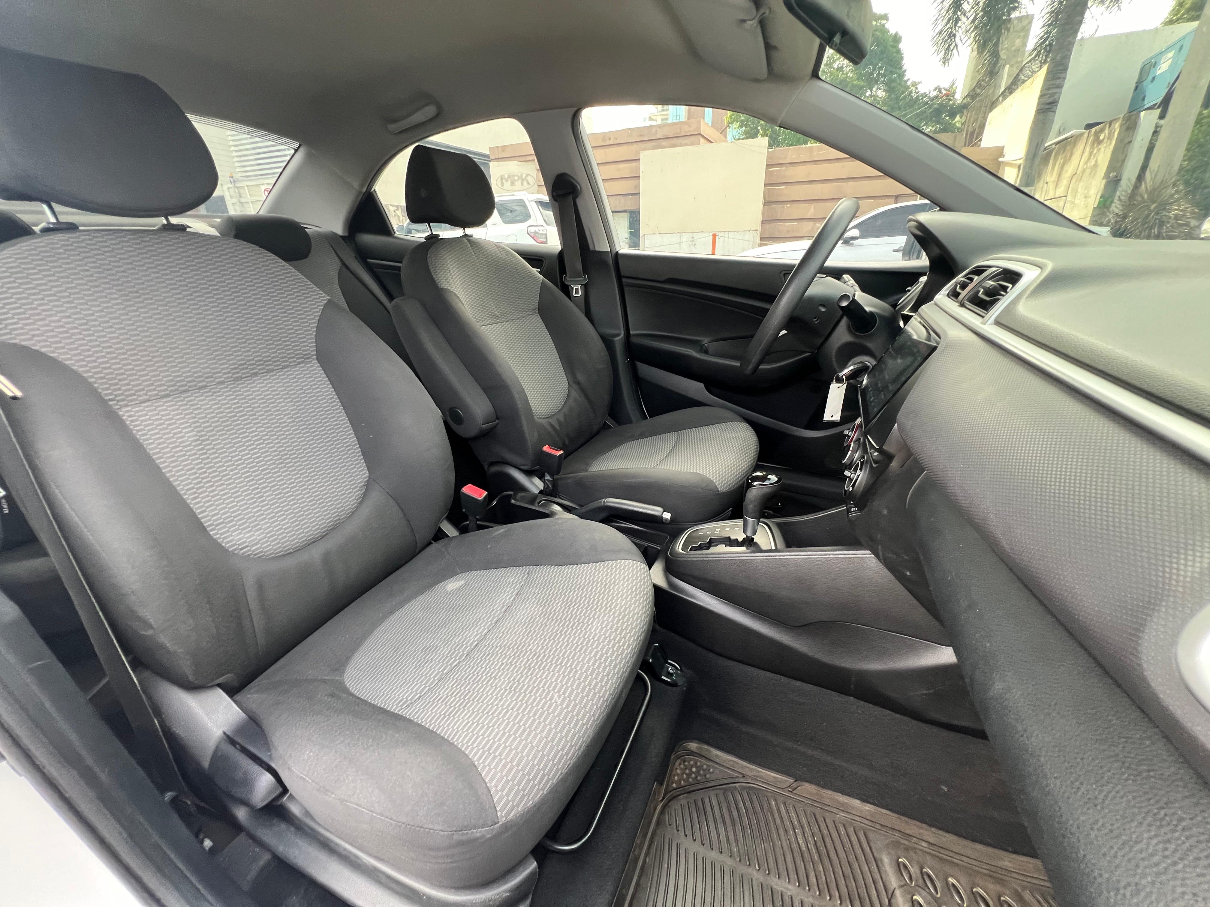carros - HYUNDAI VERNA 2022 8