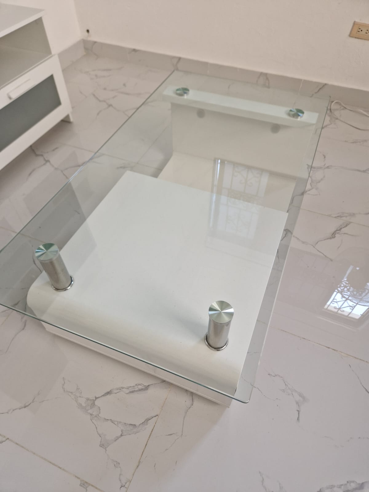 muebles y colchones - SE VENDE MESA DE CENTRO